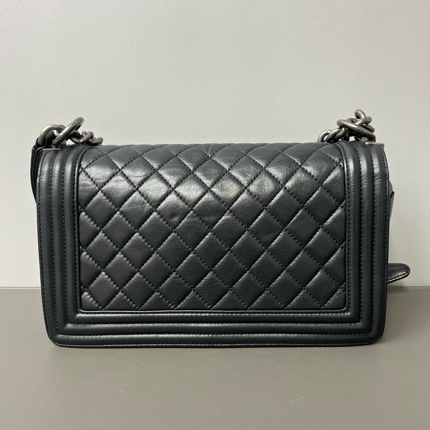 Chanel - Boy Bag - Leather - Black - (medium)