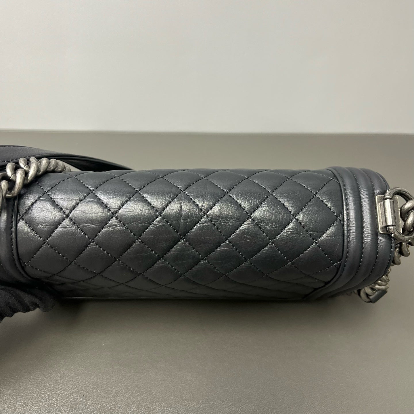 Chanel - Boy Bag - Leather - Black - (medium)