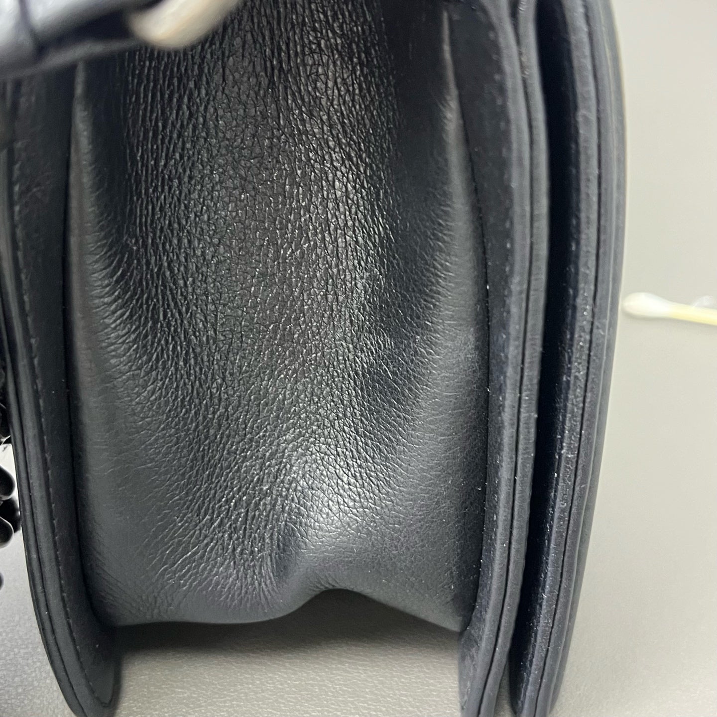 Chanel - Boy Bag - Leather - Black - (medium)