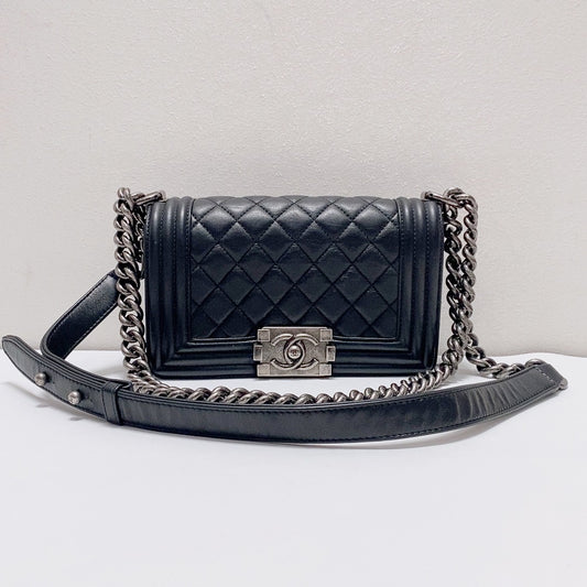 Chanel - Boy bag - Leather - Black - (Small)
