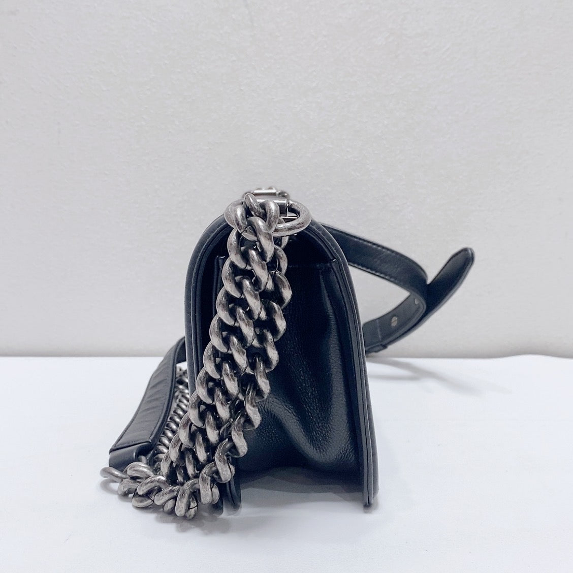 Chanel - Boy bag - Leather - Black - (Small)