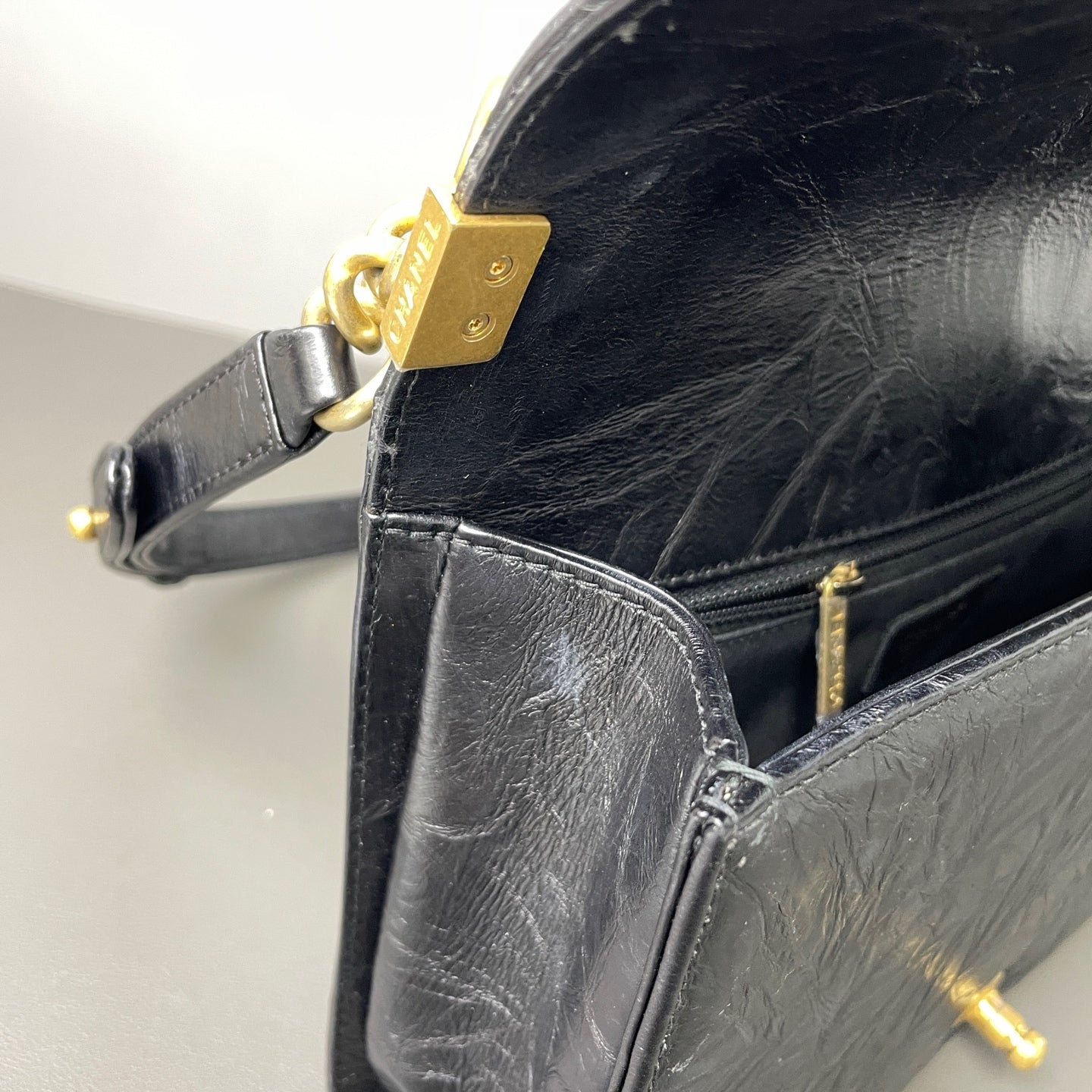 Chanel - Boy Bag - Leather - Black - (small)