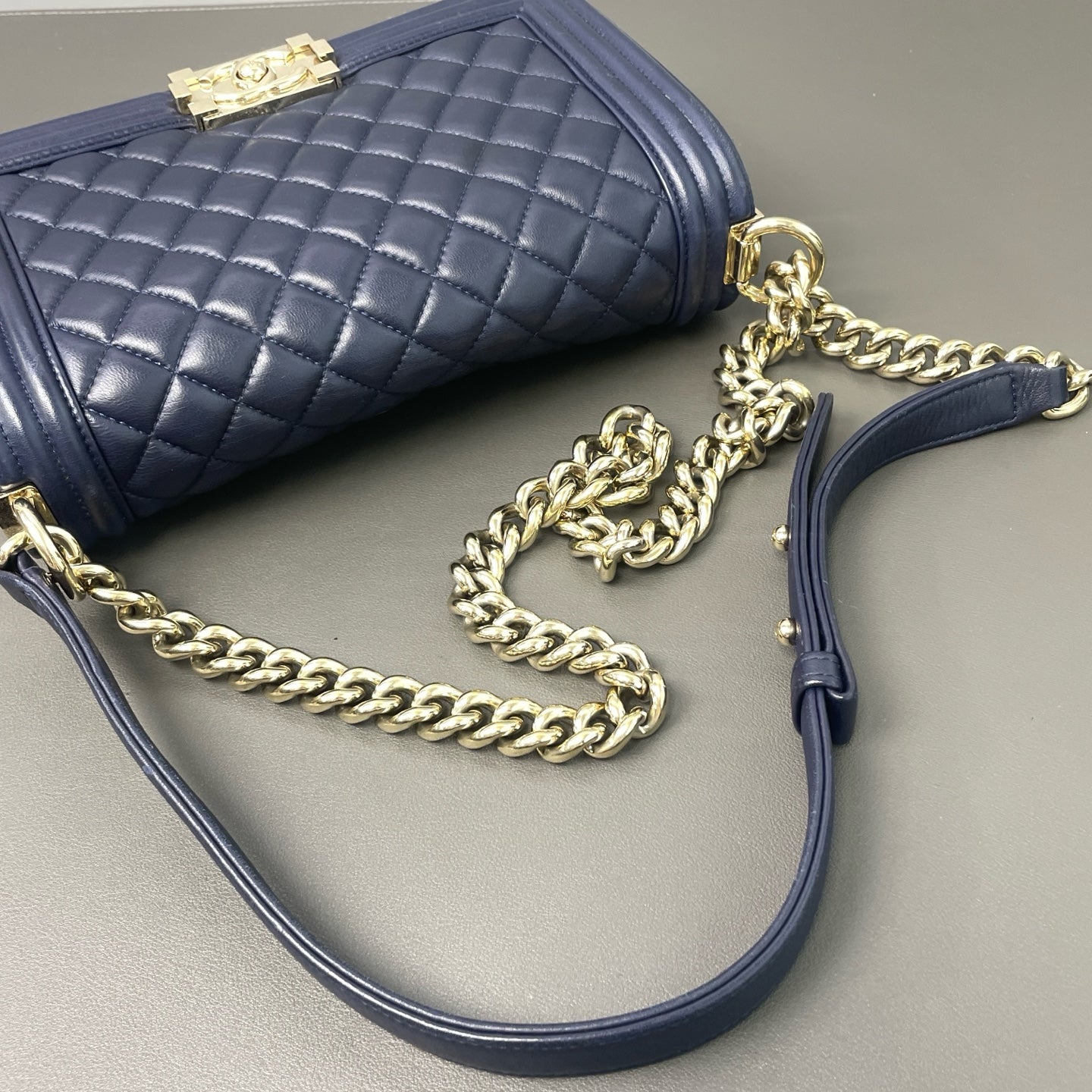 Chanel - Boy Bag - Leather - Blue - (Medium)