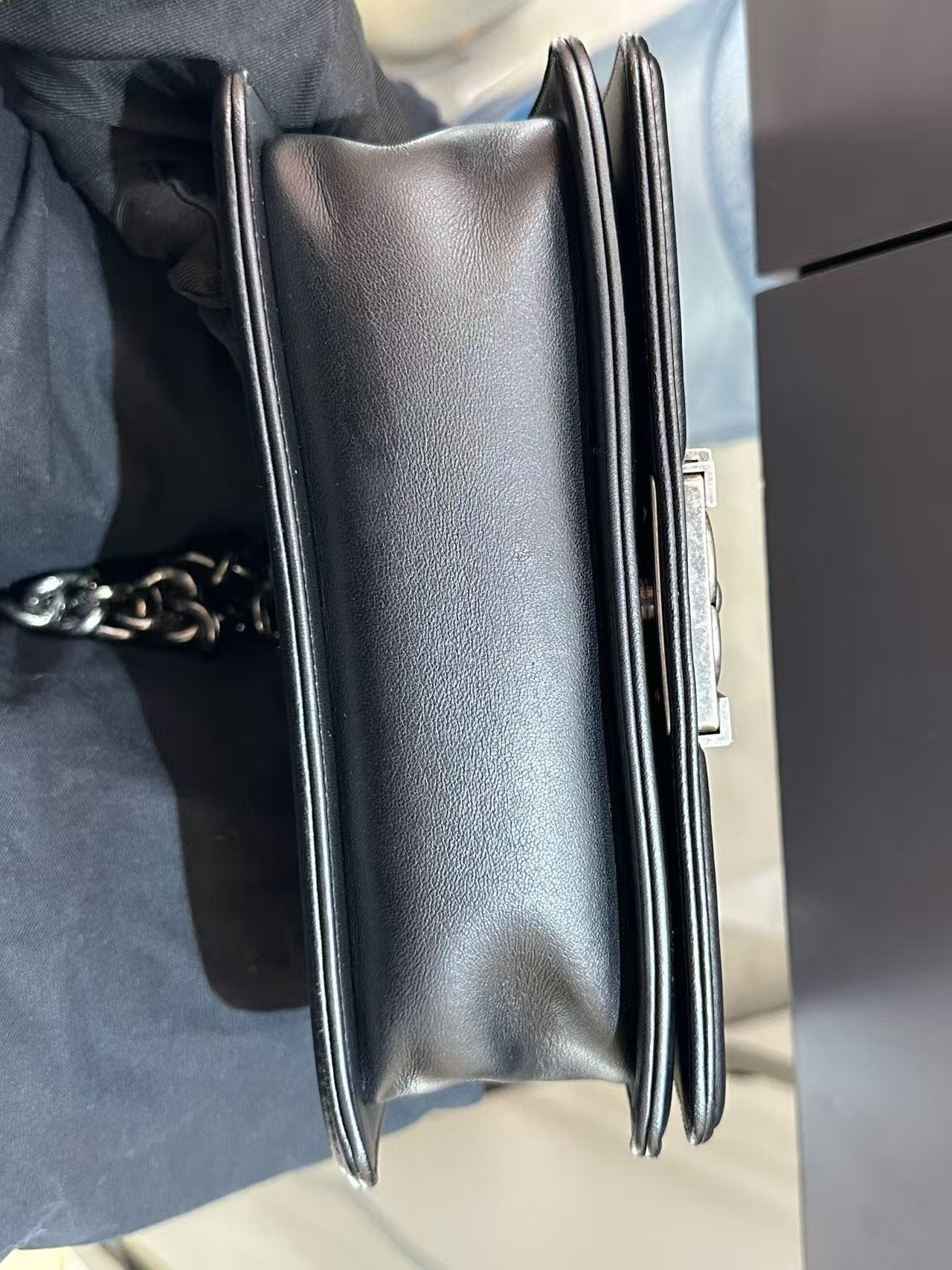 Chanel - Boy Bag Small - Vintage lambskin leather - Black with Aged Silver-Tone Hardware - (Small)