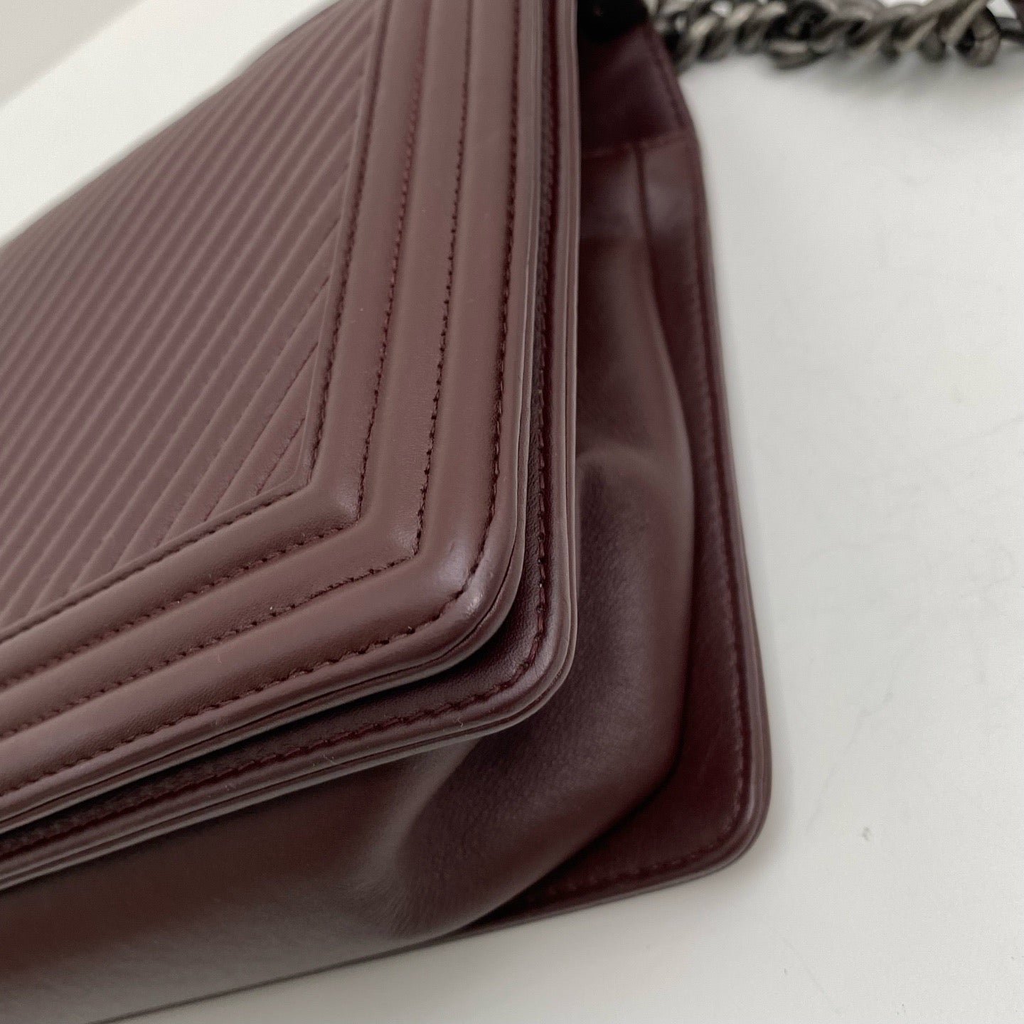 Chanel - Boy - Calfskin leather - Burgundy - (small)