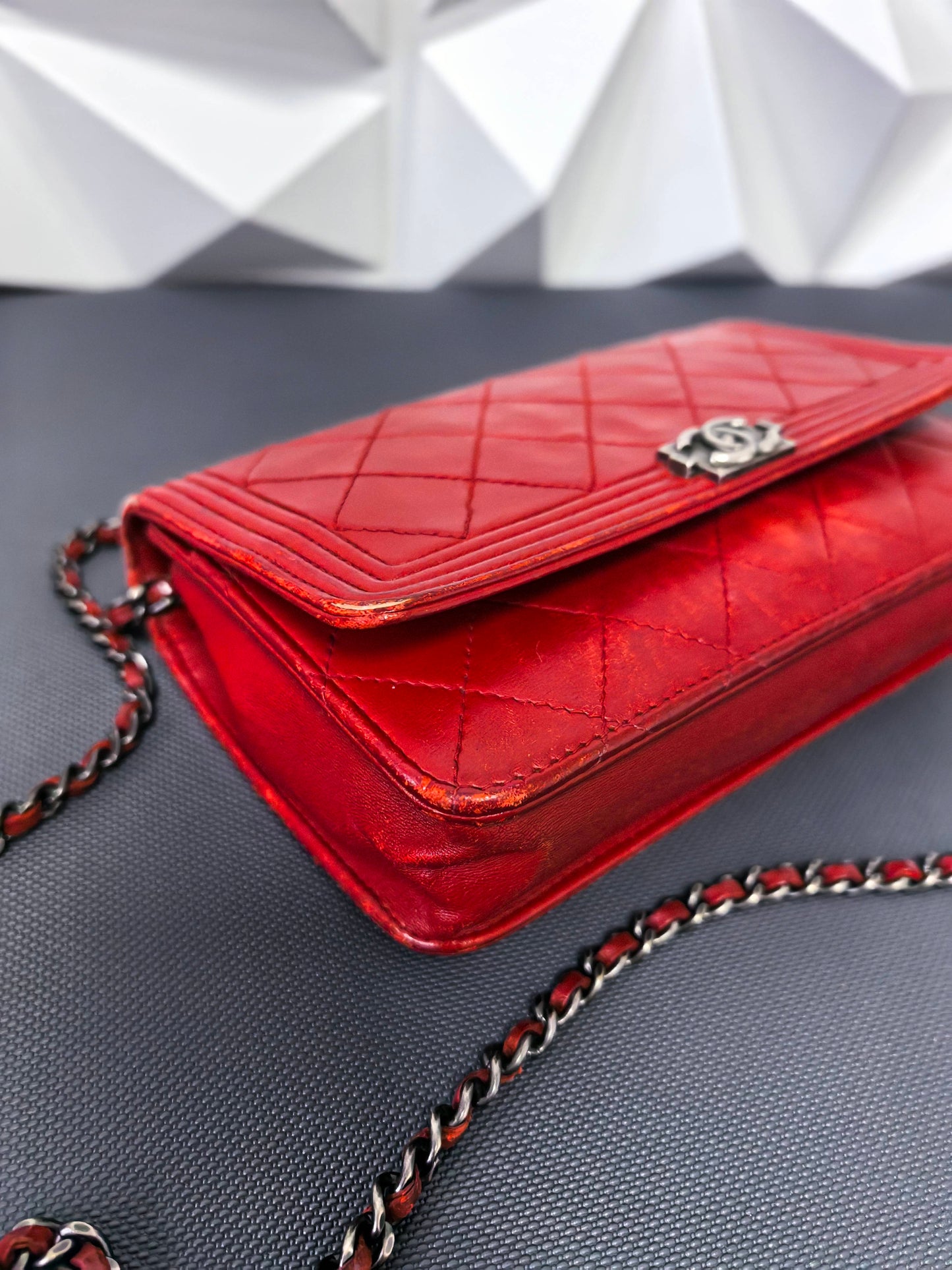 Chanel - Boy - Calfskin - Red - (mini)