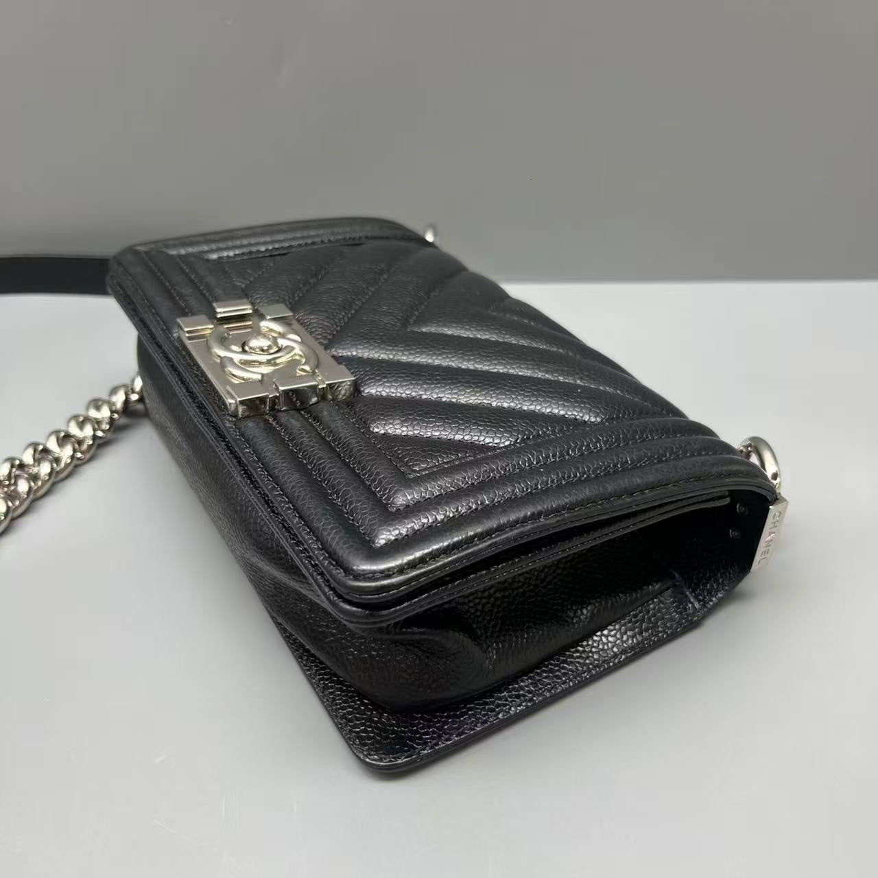 Chanel - Boy Chanel - Caviar leather - Black with silver-tone hardware - (Small)