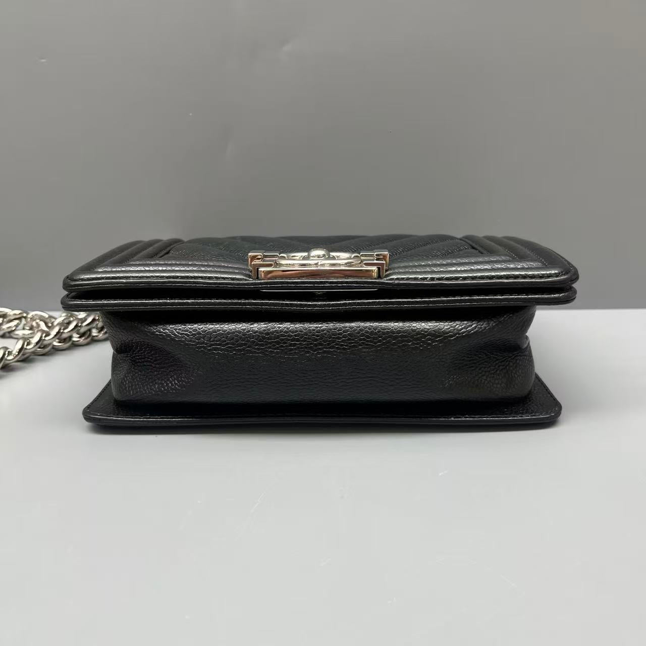 Chanel - Boy Chanel - Caviar leather - Black with silver-tone hardware - (Small)