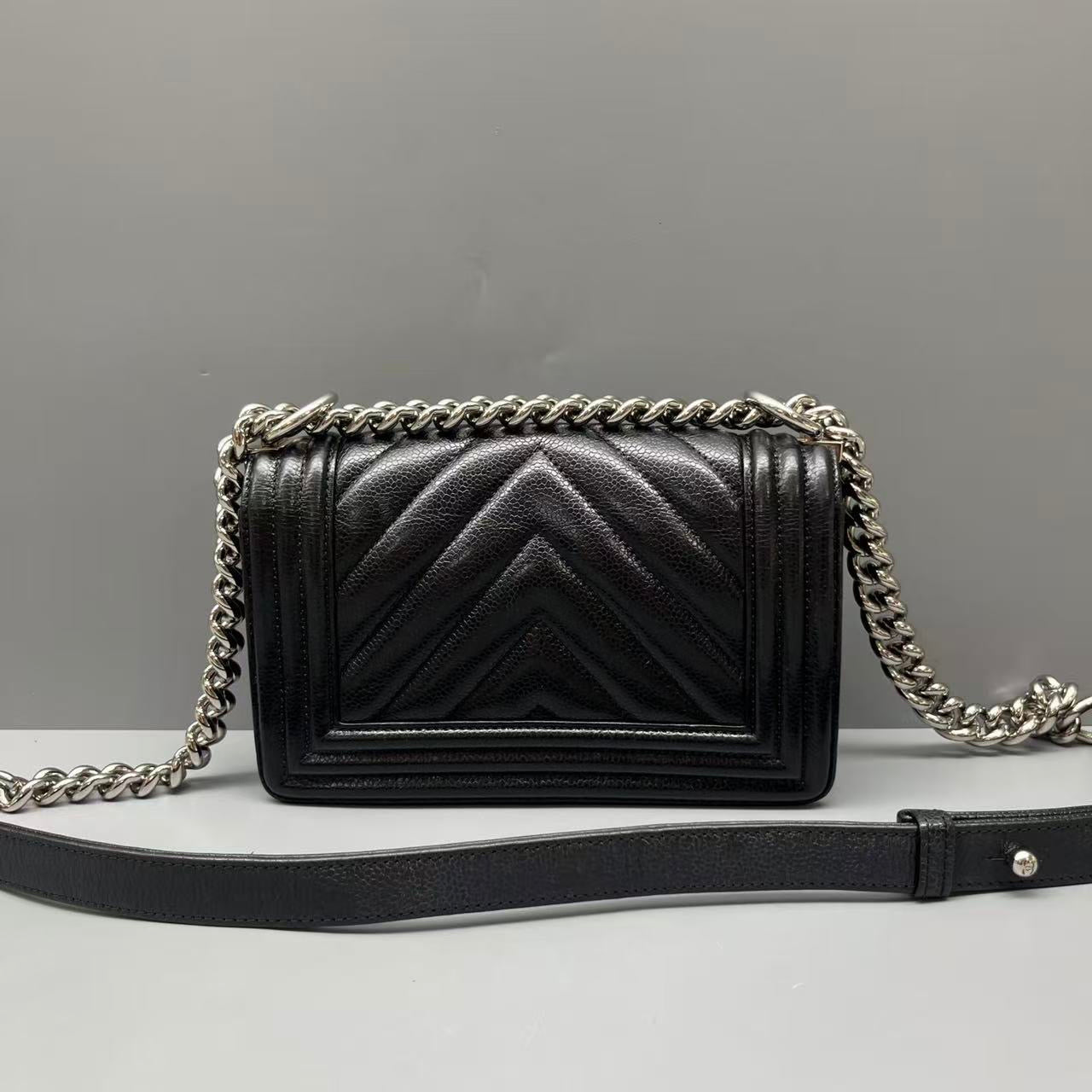 Chanel - Boy Chanel - Caviar leather - Black with silver-tone hardware - (Small)