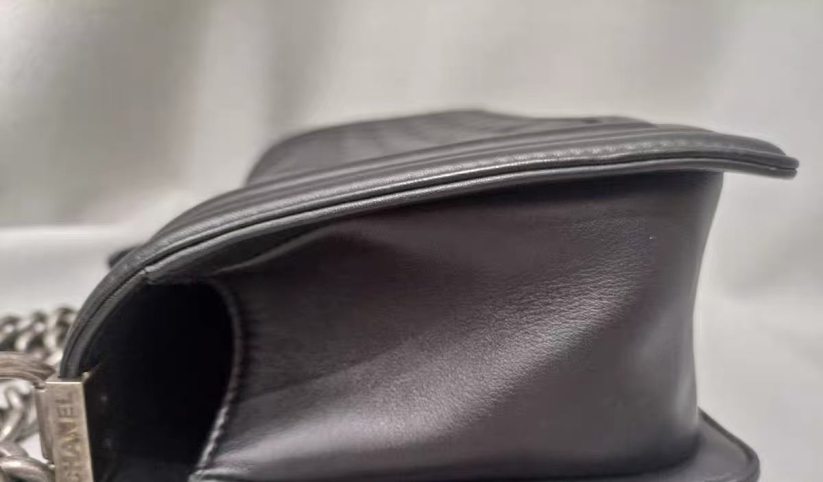 Chanel - Boy Chanel Flap Bag - Calfskin leather - Black - (Medium)
