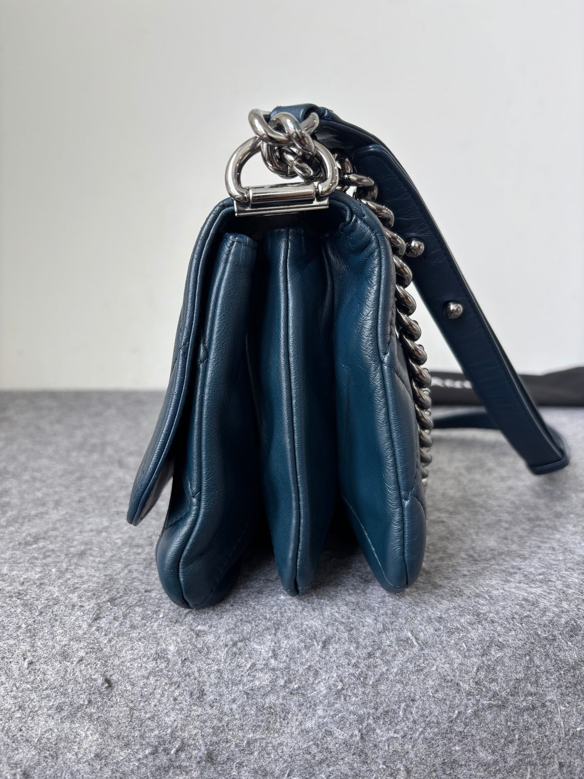 Chanel - Boy Chanel - Leather - Navy