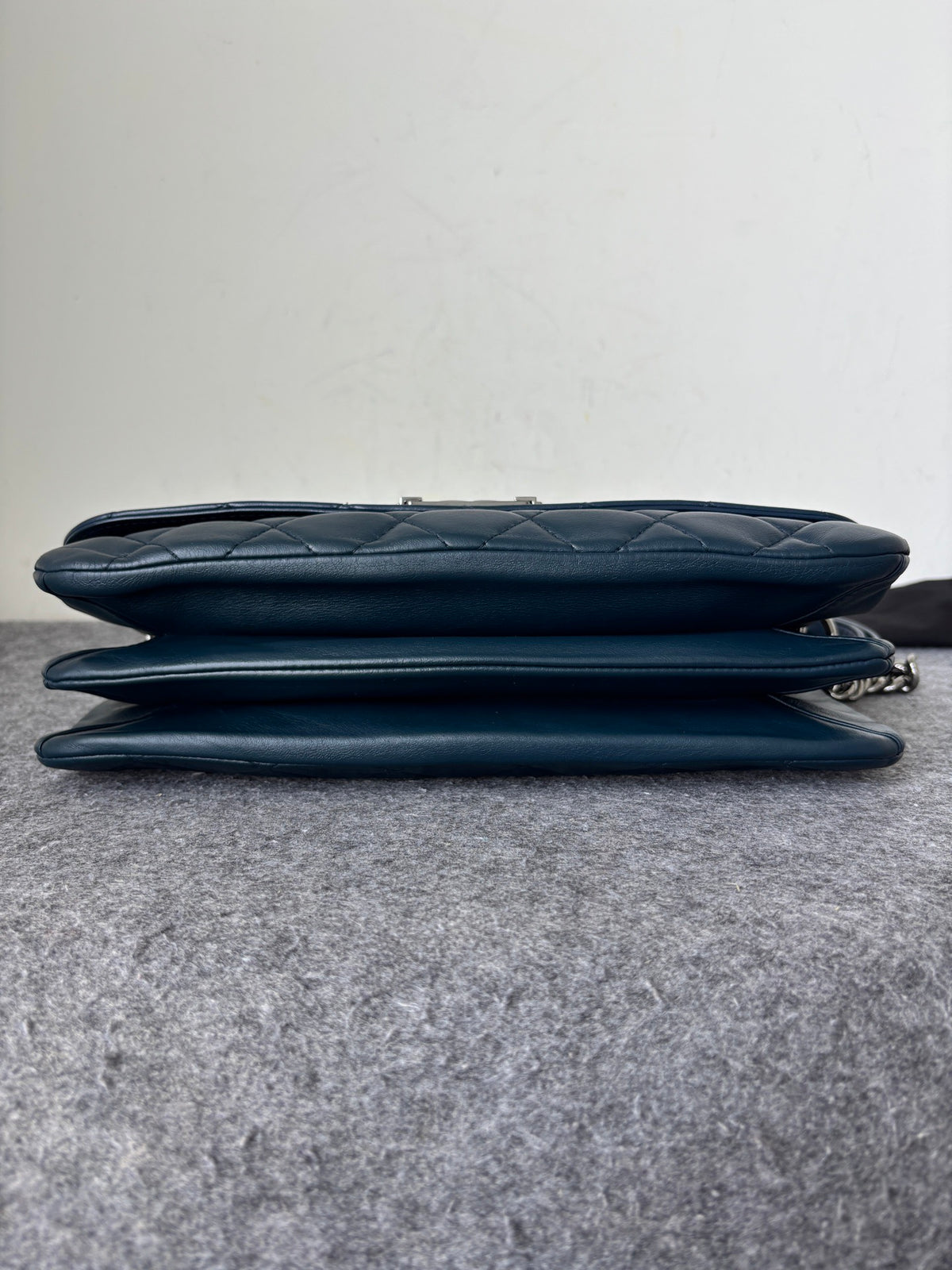 Chanel - Boy Chanel - Leather - Navy