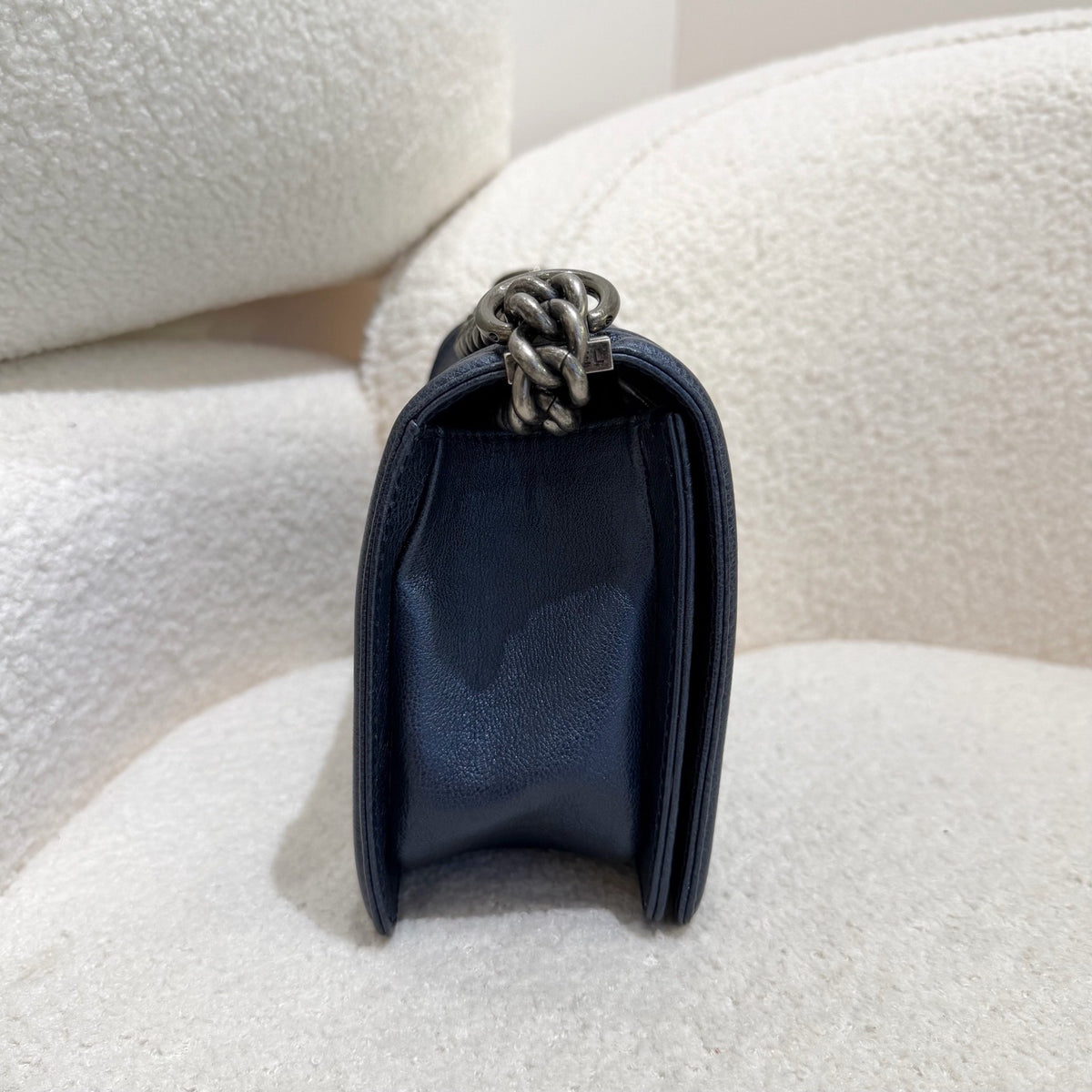 Chanel - Boy Chanel - Leather - Navy - (medium)