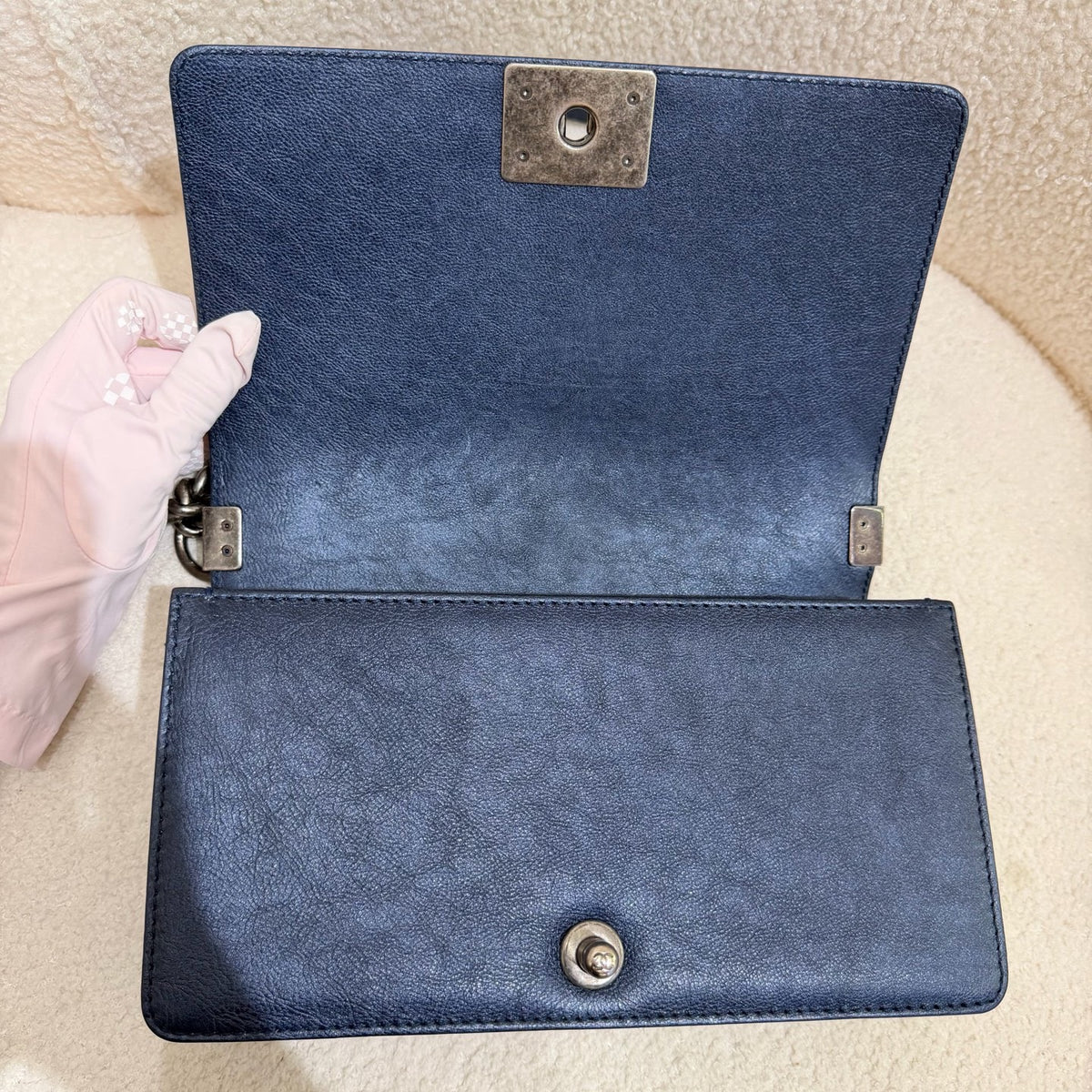 Chanel - Boy Chanel - Leather - Navy - (medium)