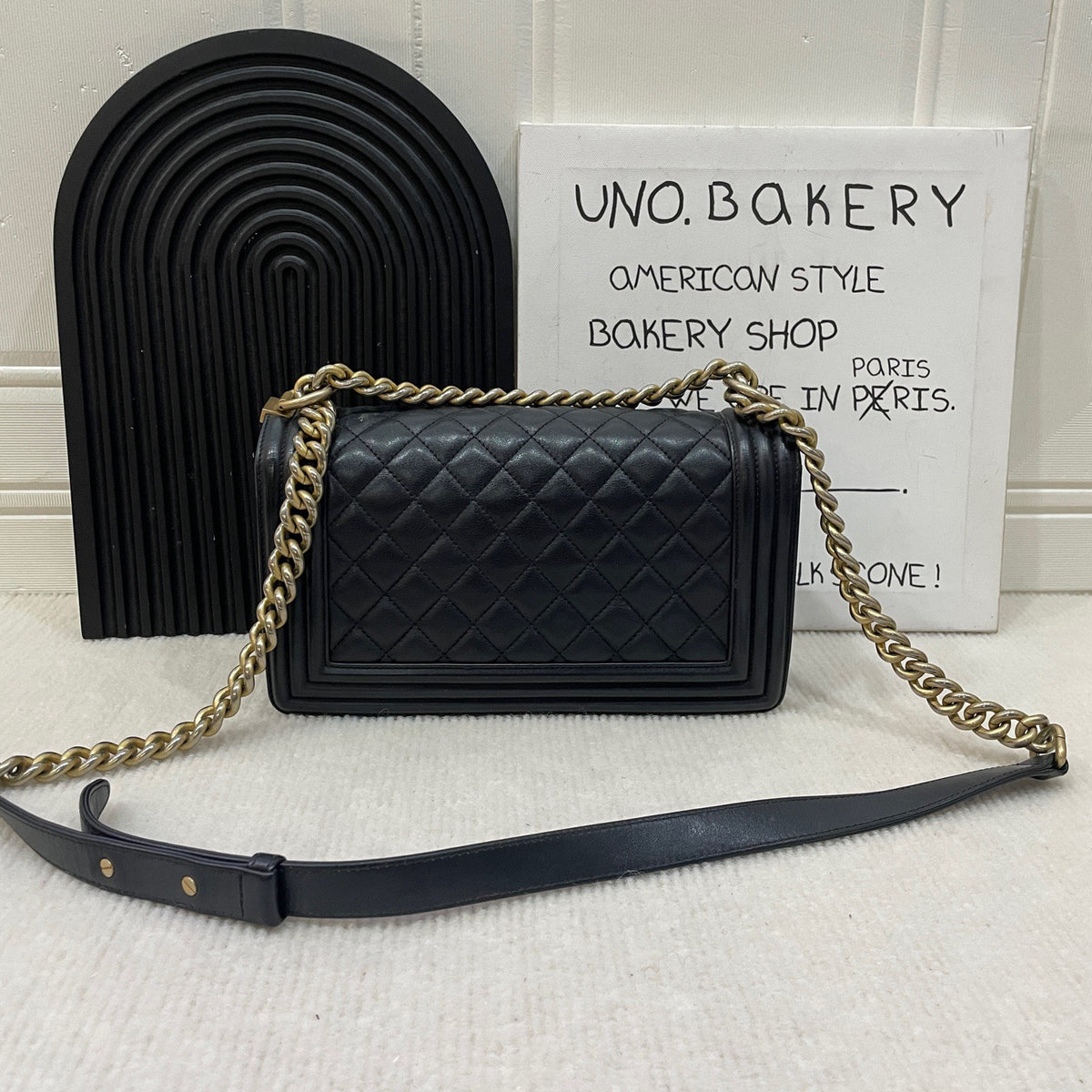 Chanel - Boy Chanel Medium - Leather - Black - (medium)