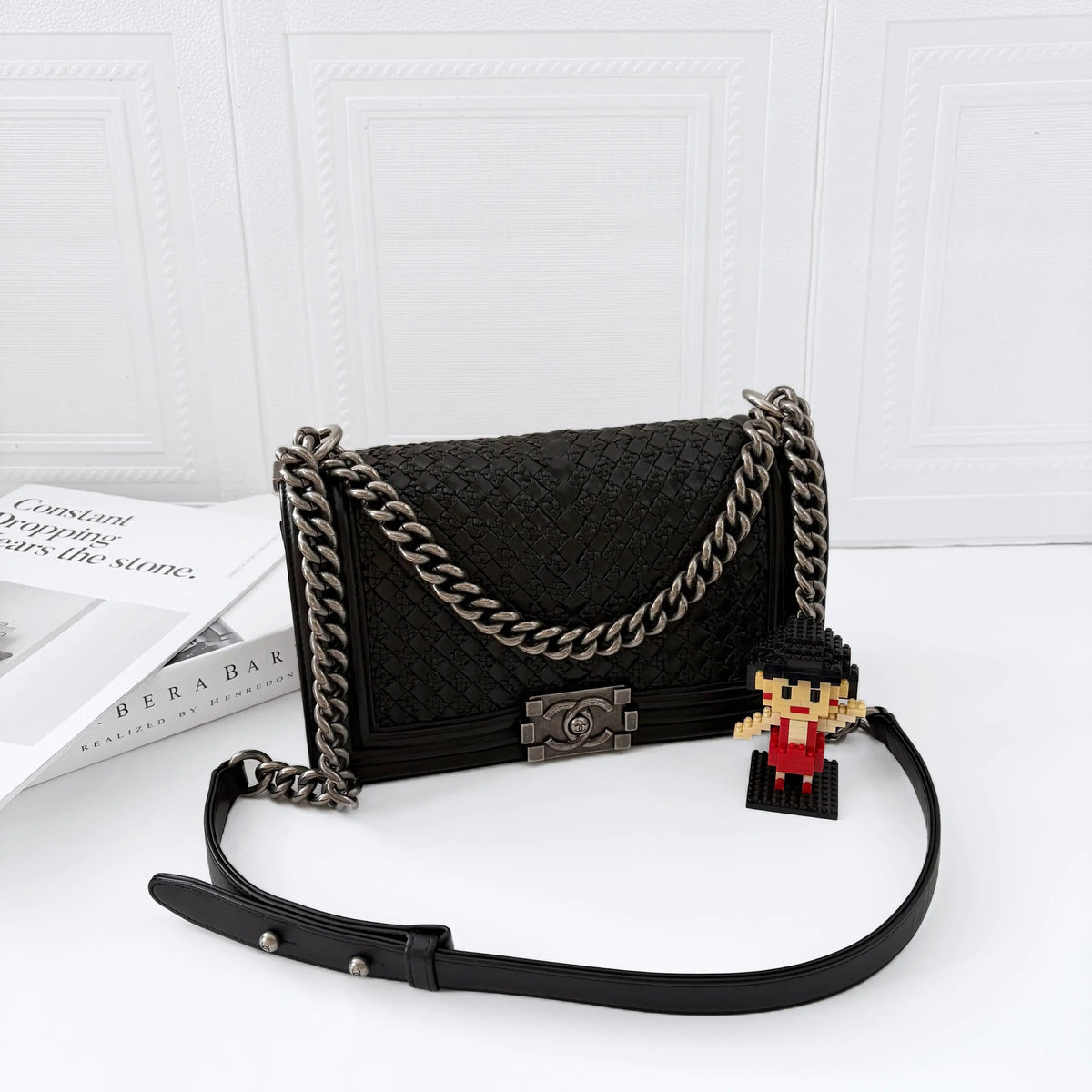 Chanel - Boy Chanel Medium - Leather - Black - (Medium)