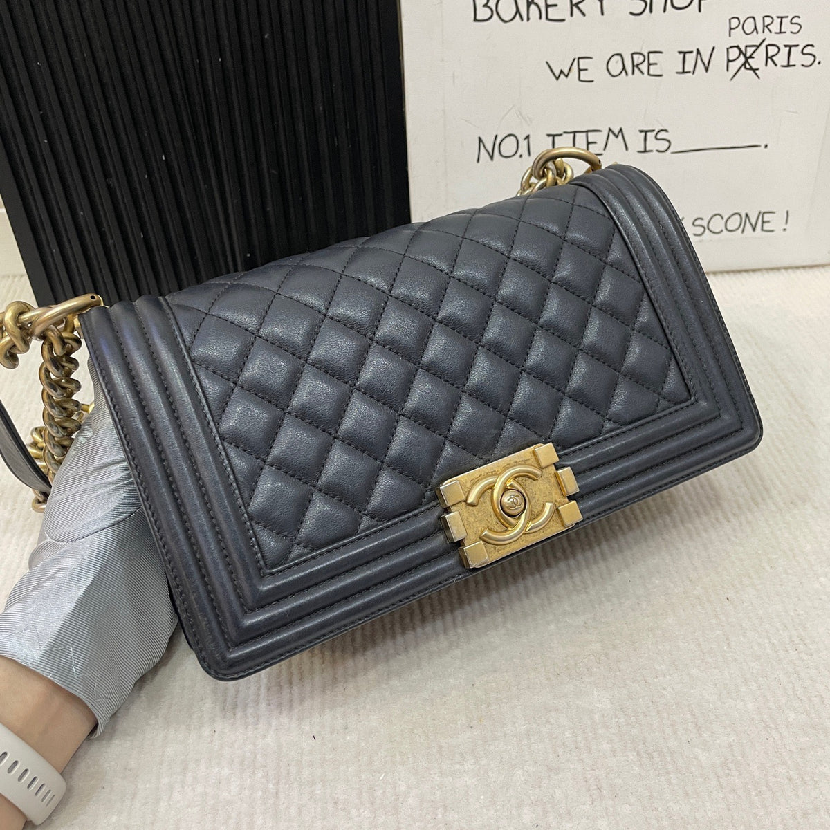 Chanel - Boy Chanel Medium - Leather - Black - (medium)