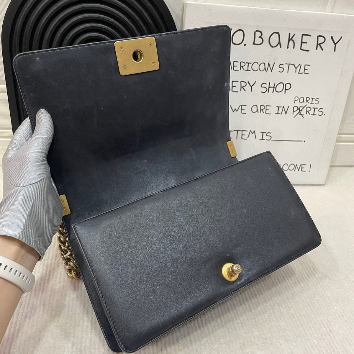Chanel - Boy Chanel Medium - Leather - Black - (medium)