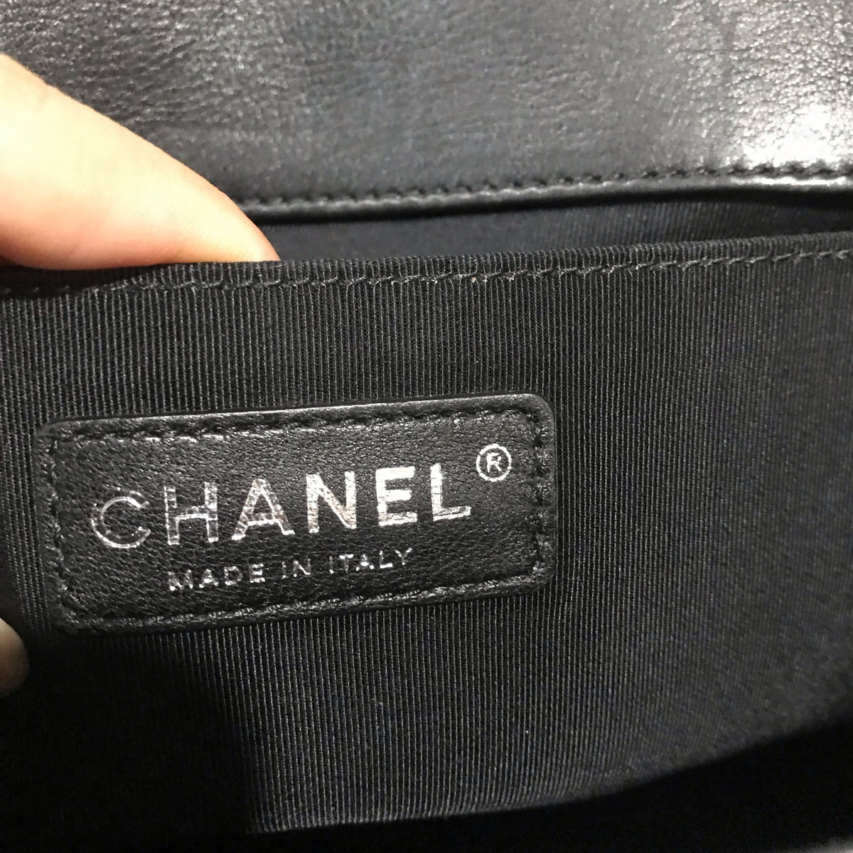 Chanel - Boy Chanel Medium - Leather - Black - (medium)