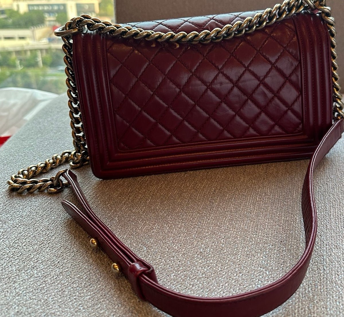 Chanel - Boy Chanel Medium - Leather - Burgundy - (medium)