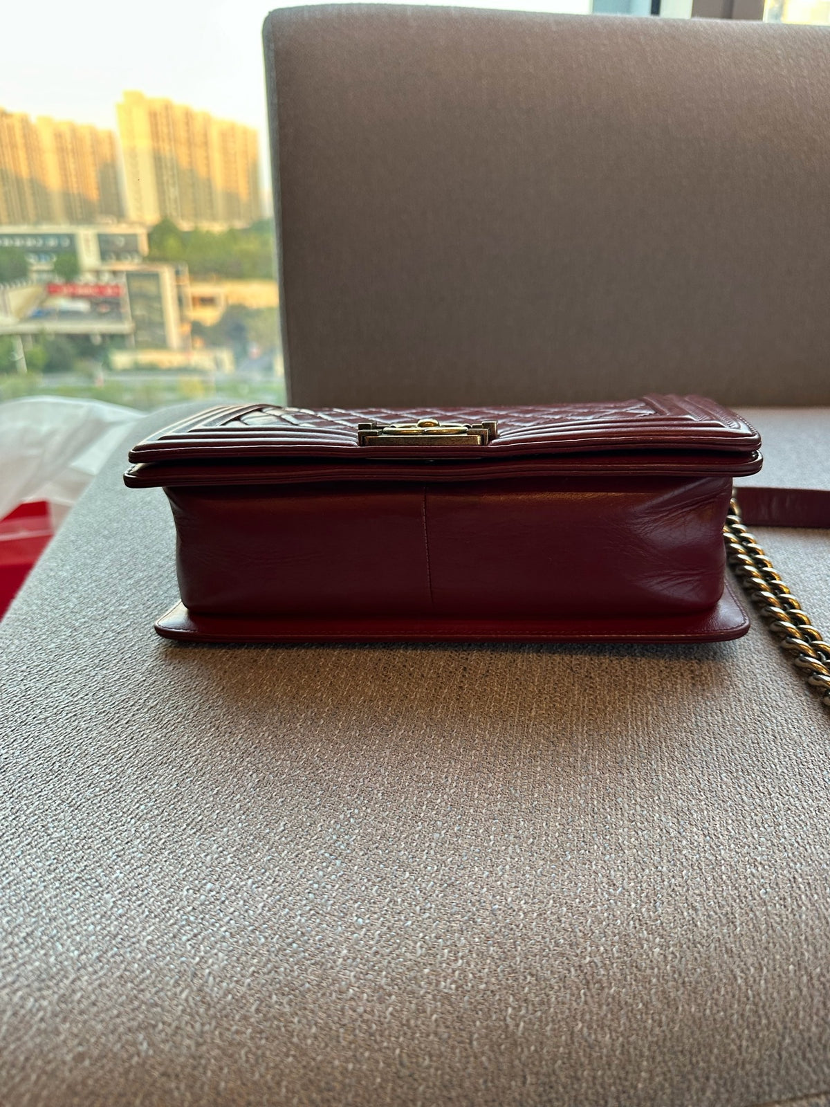 Chanel - Boy Chanel Medium - Leather - Burgundy - (medium)