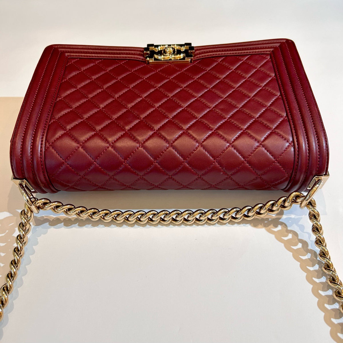 Chanel - Boy Chanel Medium - Leather - Burgundy - (medium)