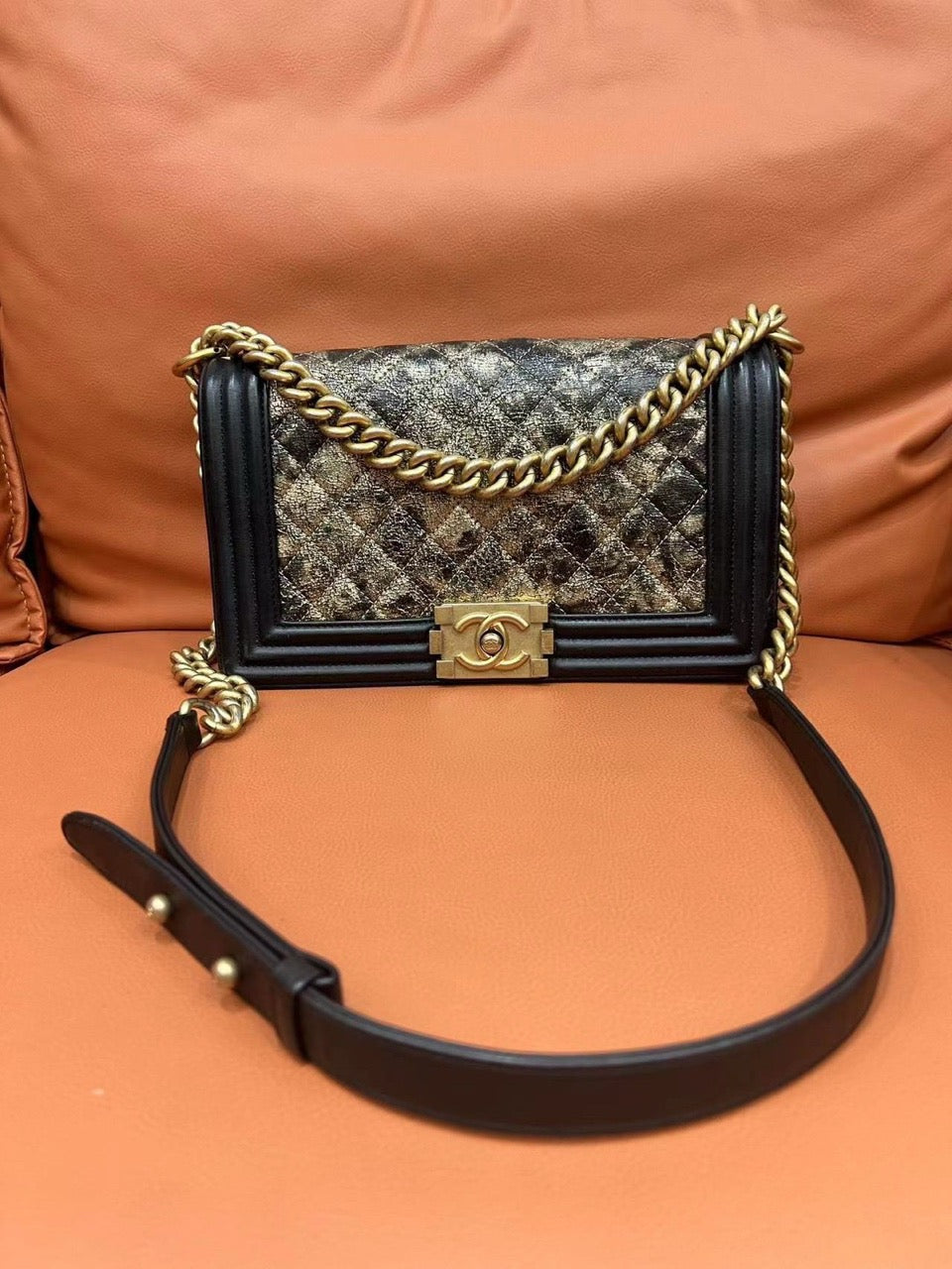 Chanel - Boy Chanel Medium - Leather - Multicolour - (medium)