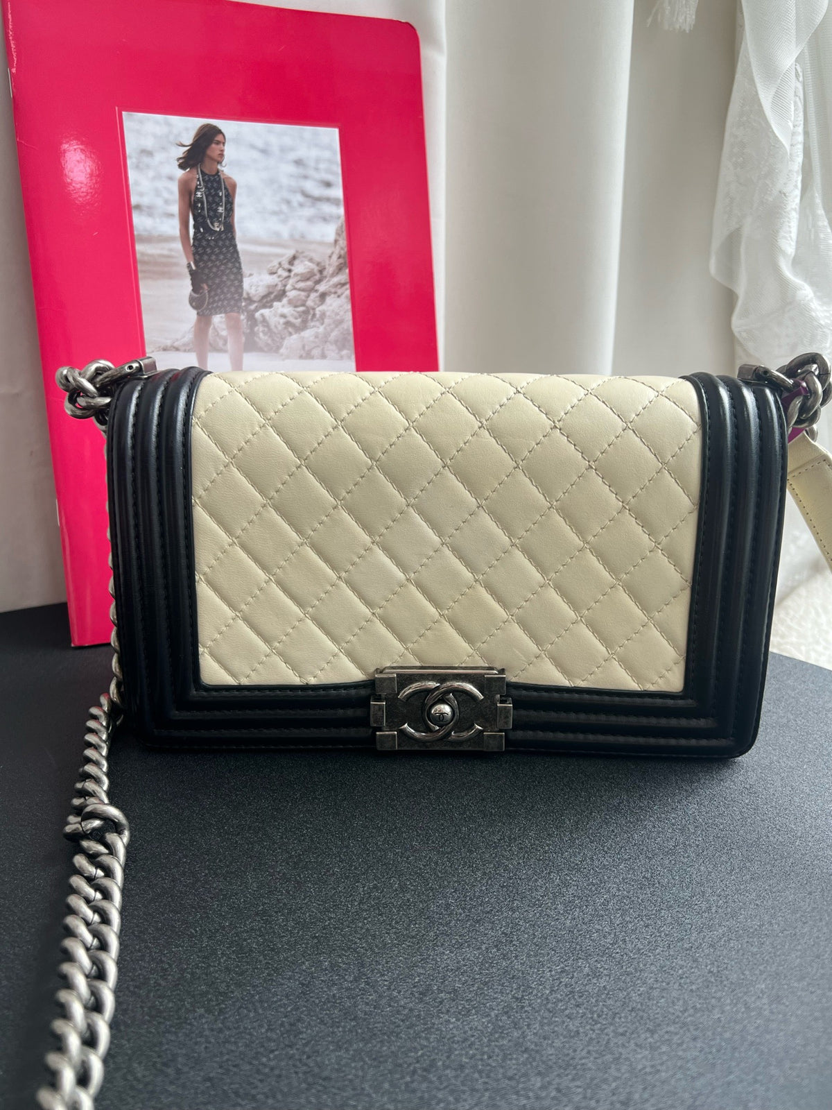 Chanel - Boy Chanel Medium - Leather - Multicolour - (Medium)