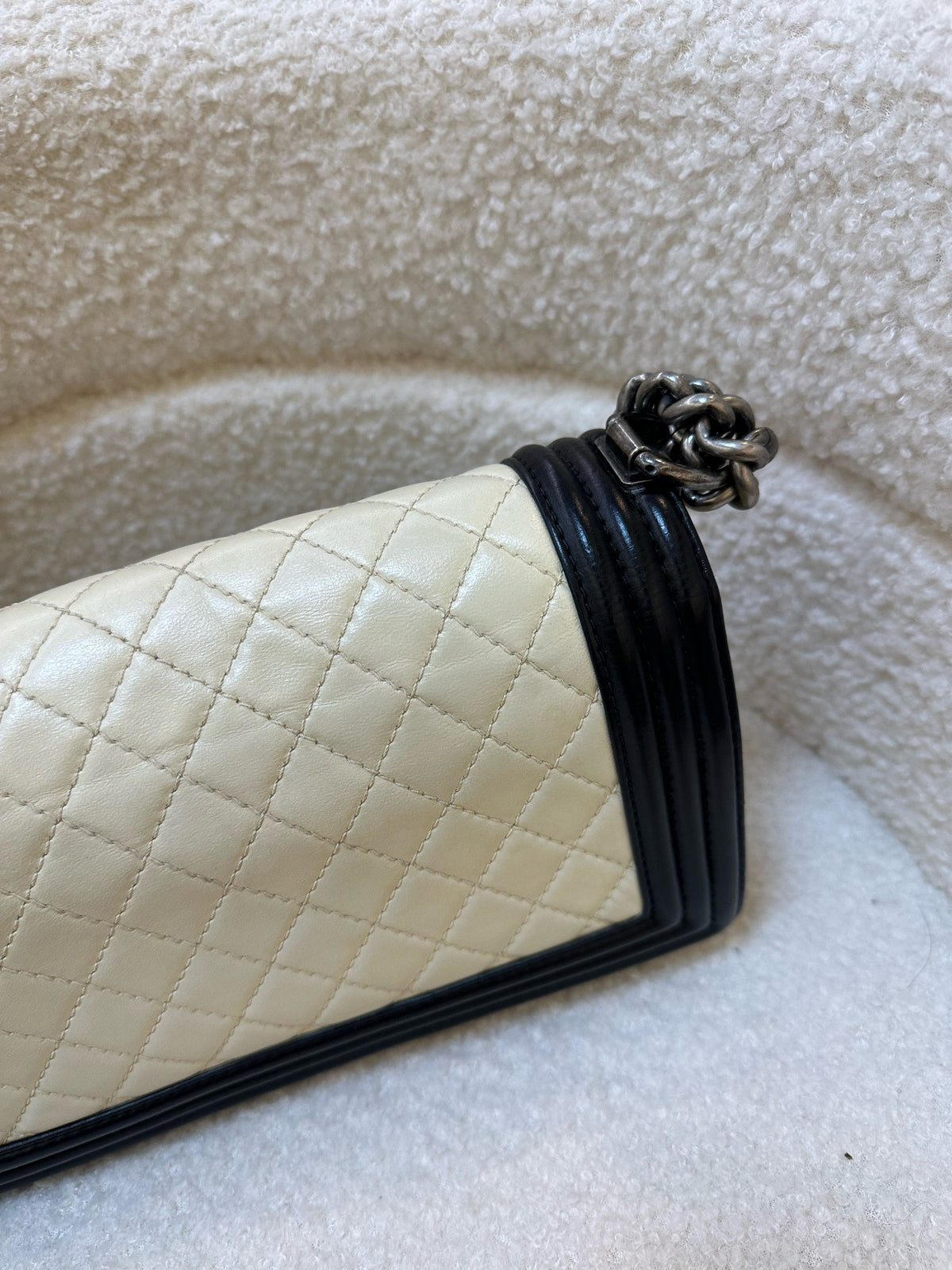 Chanel - Boy Chanel Medium - Leather - Multicolour - (Medium)