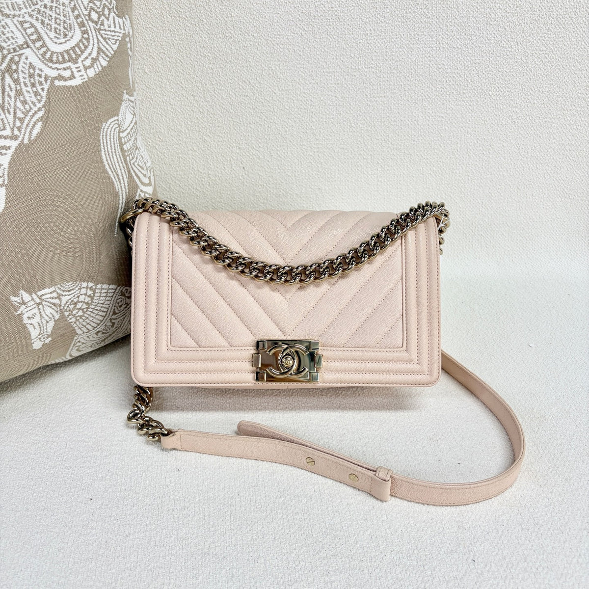 Chanel - Boy Chanel Medium - Leather - Pink - (Medium)
