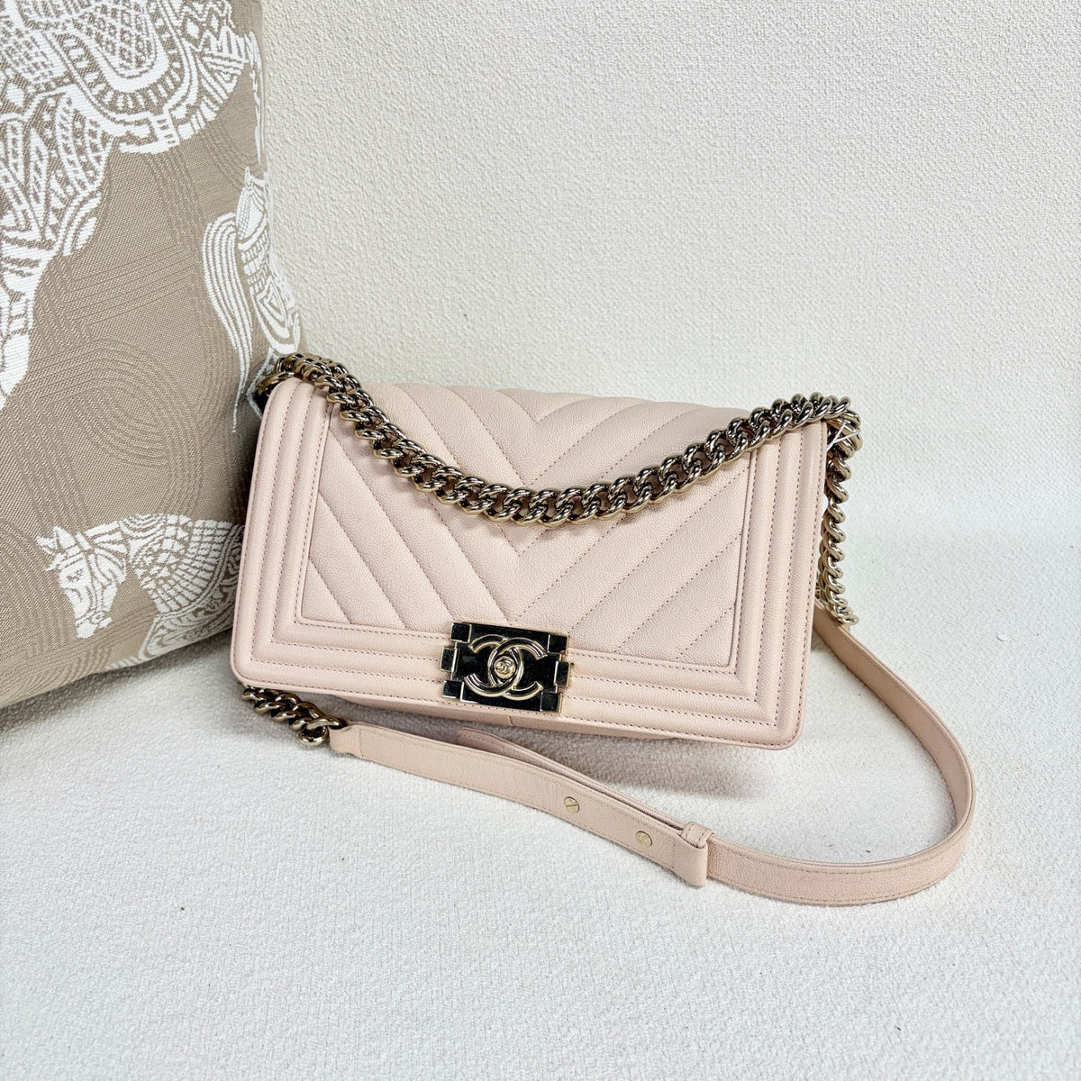 Chanel - Boy Chanel Medium - Leather - Pink - (Medium)