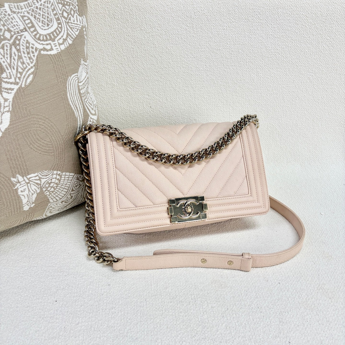 Chanel - Boy Chanel Medium - Leather - Pink - (Medium)