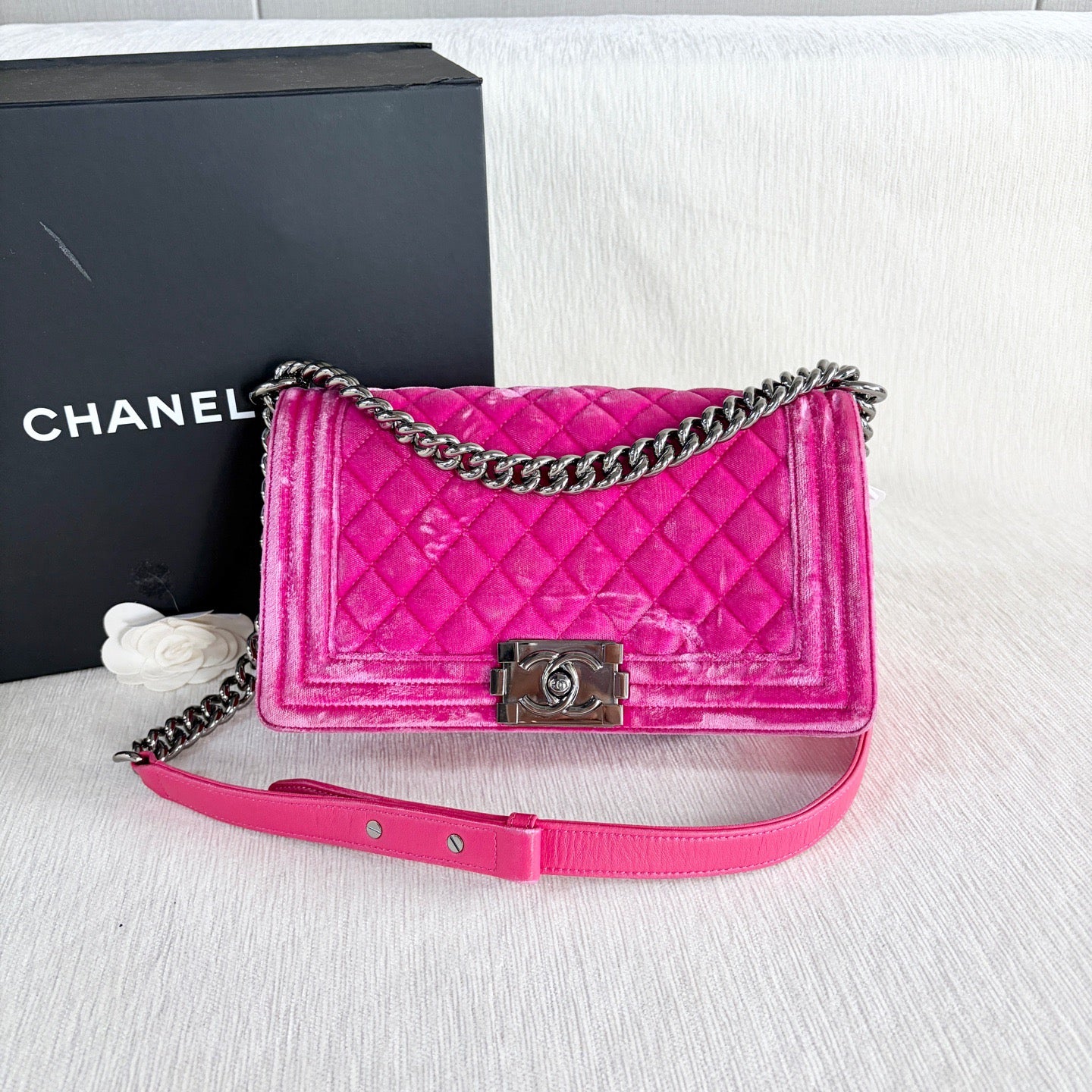 Chanel - Boy Chanel - Velvet - Pink - (Medium)