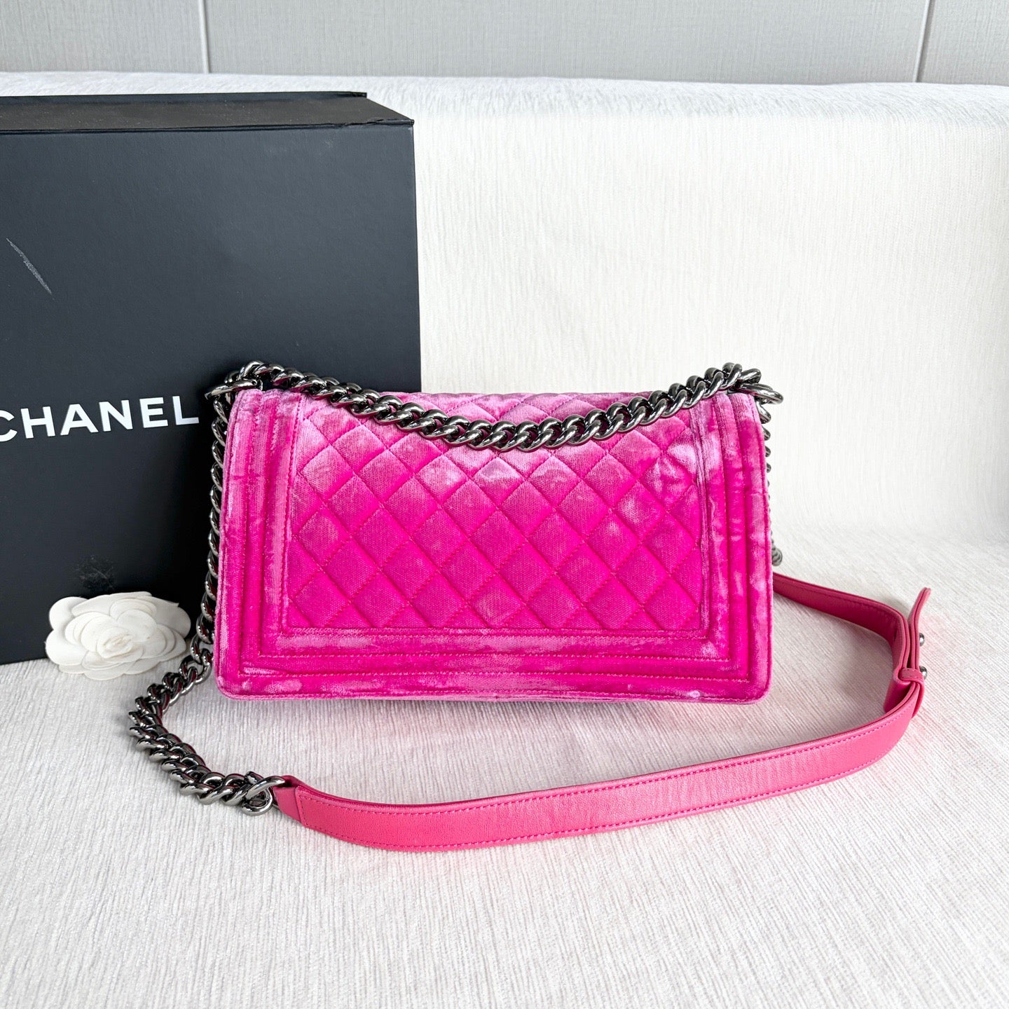 Chanel - Boy Chanel - Velvet - Pink - (Medium)