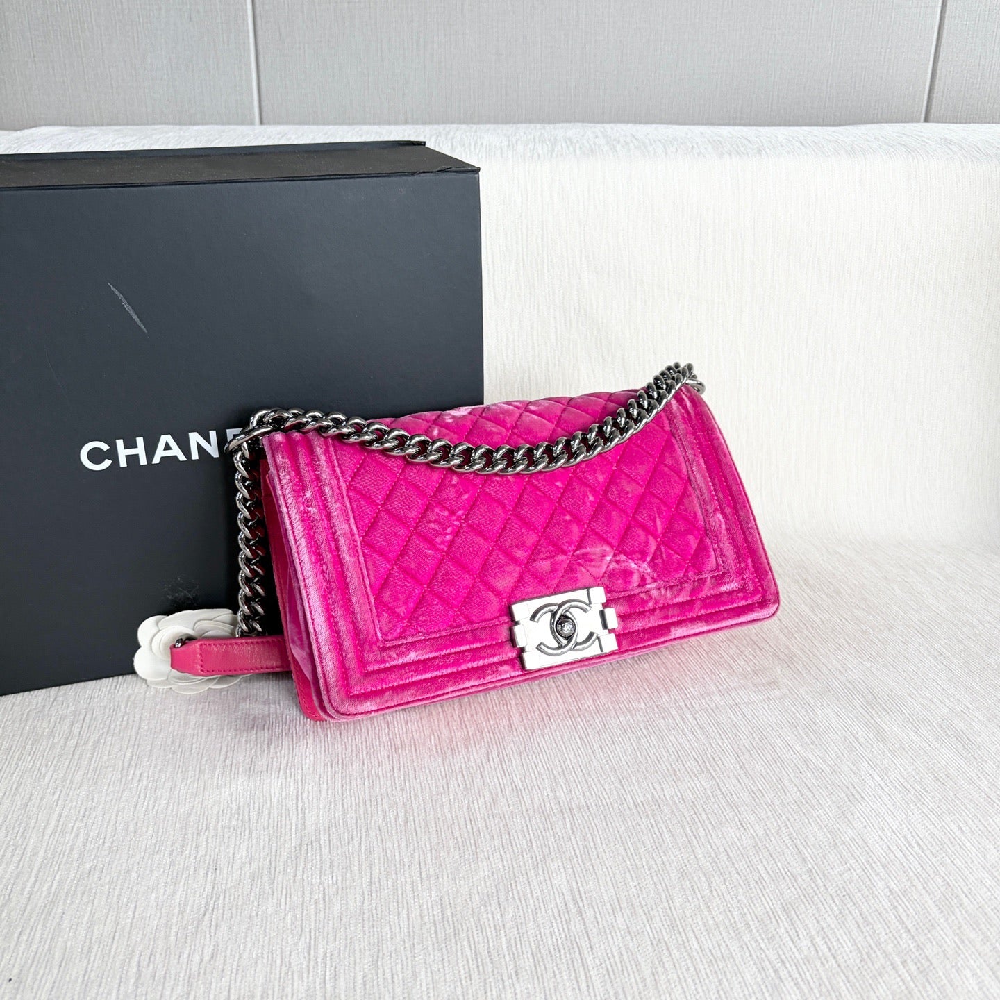 Chanel - Boy Chanel - Velvet - Pink - (Medium)