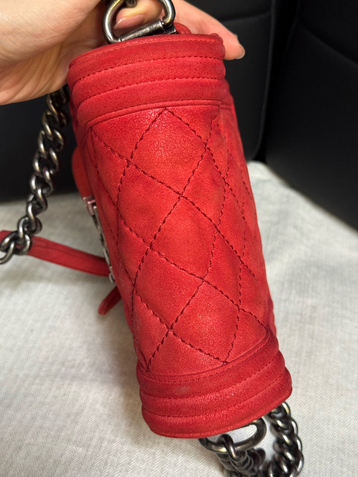 Chanel - Boy Chanel Vertical - Suede - Red - (small)