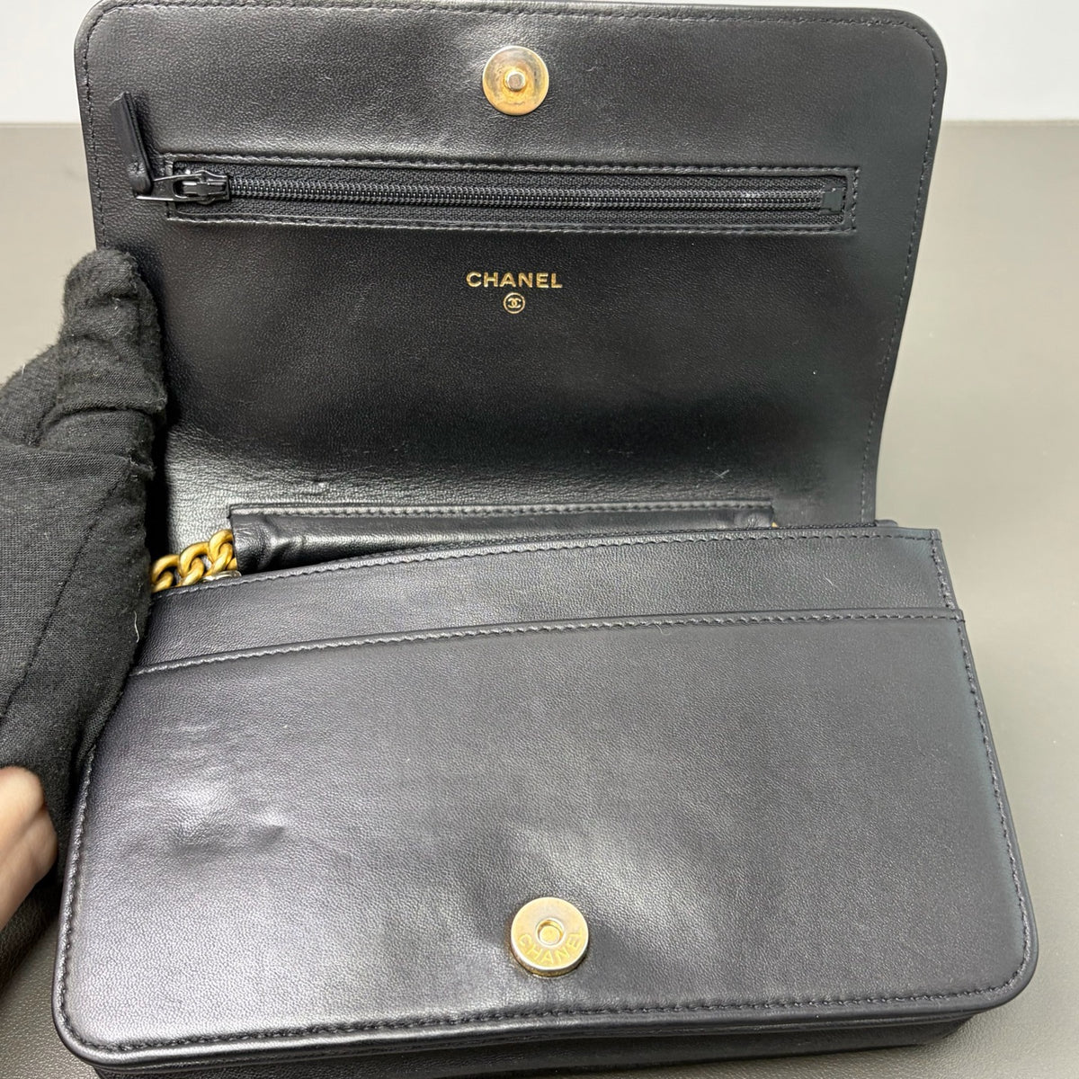 Chanel - Boy Chanel Wallet on Chain - Leather - Black - (Small)
