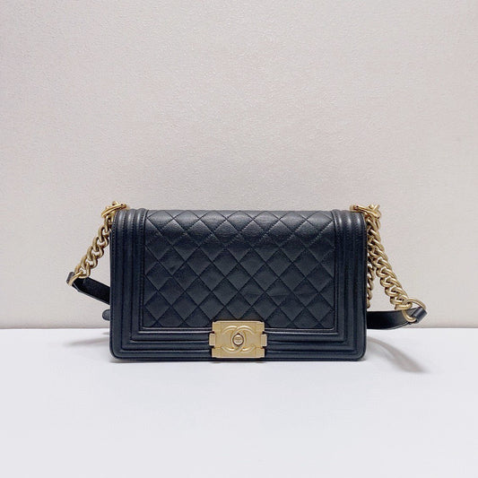 Chanel - Boy - Grained calfskin leather - Black - (Medium)