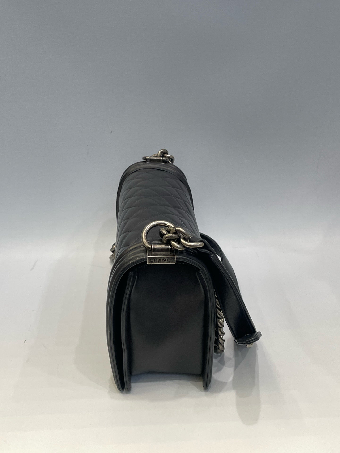 Chanel - Boy - Lambskin leather - Grey - (Medium)