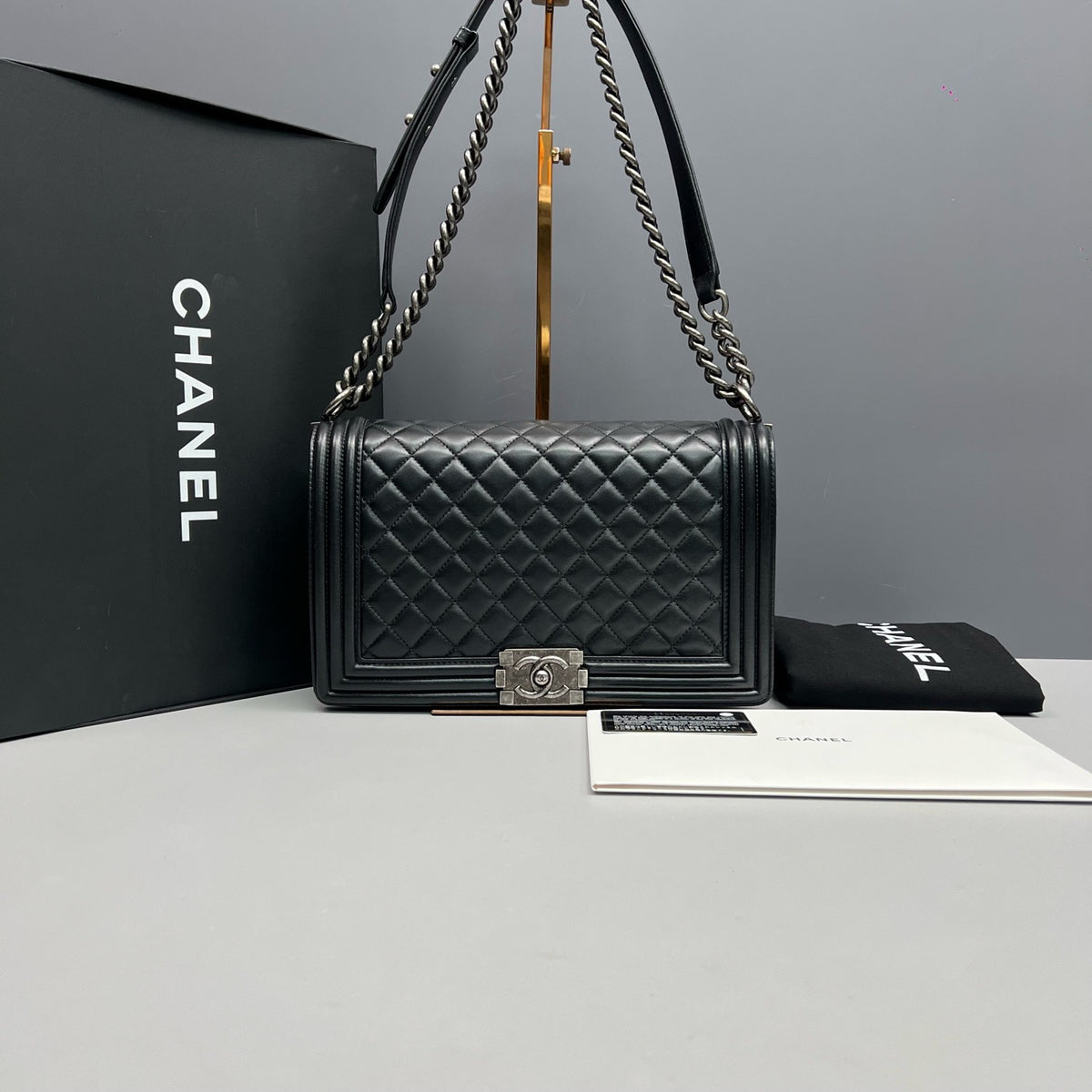Chanel - Boy Large - Leather - Black - (large)