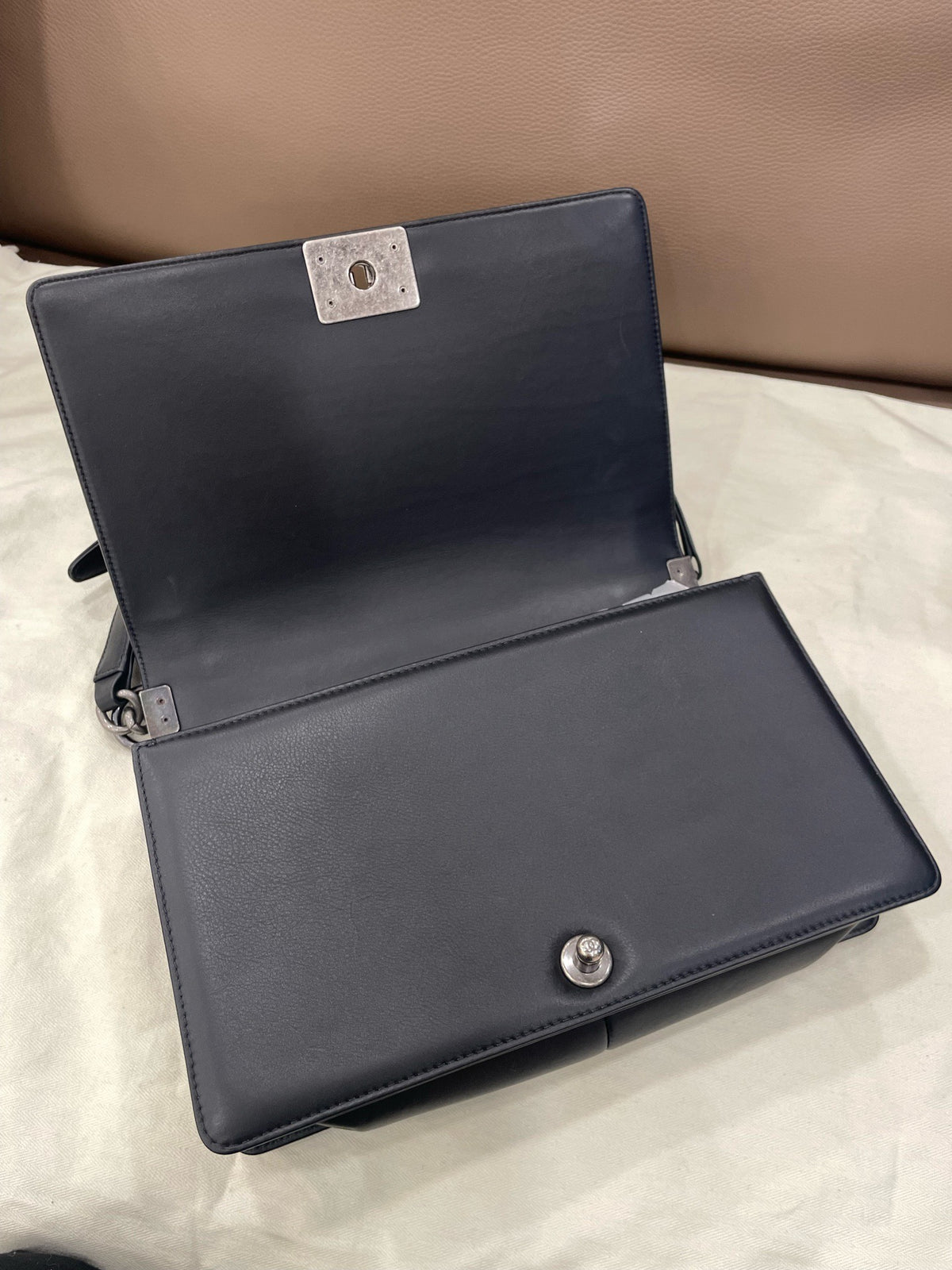 Chanel - Boy Large - Leather - Black - (large)