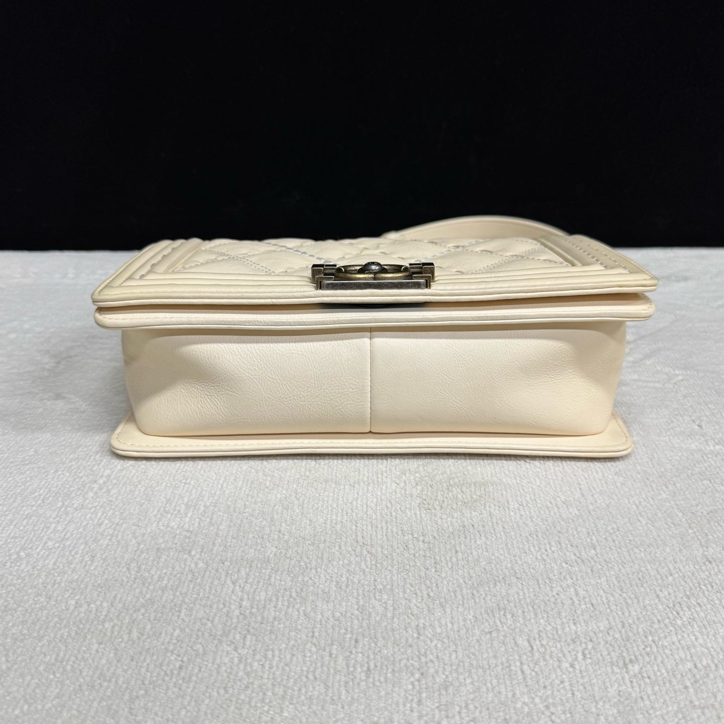 Chanel - Boy - Leather - Beige - (medium)