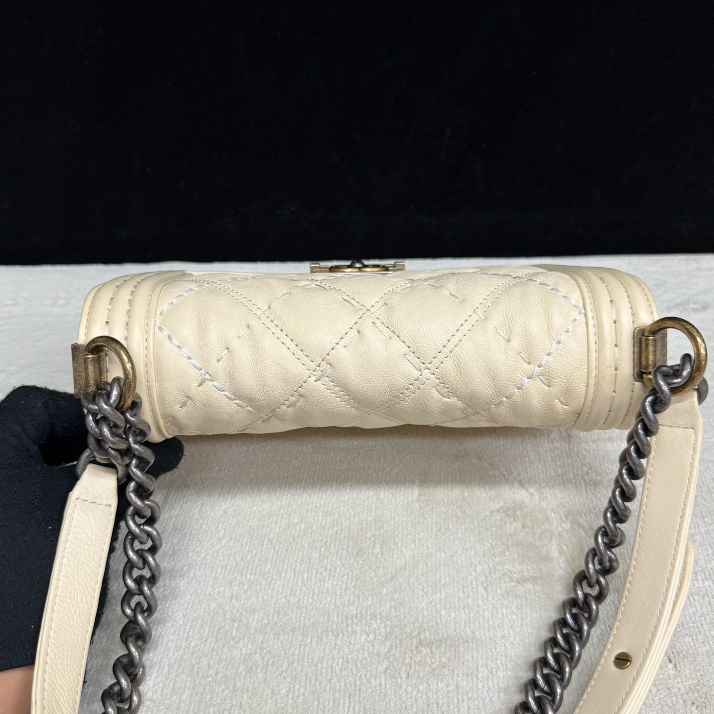 Chanel - Boy - Leather - Beige - (medium)