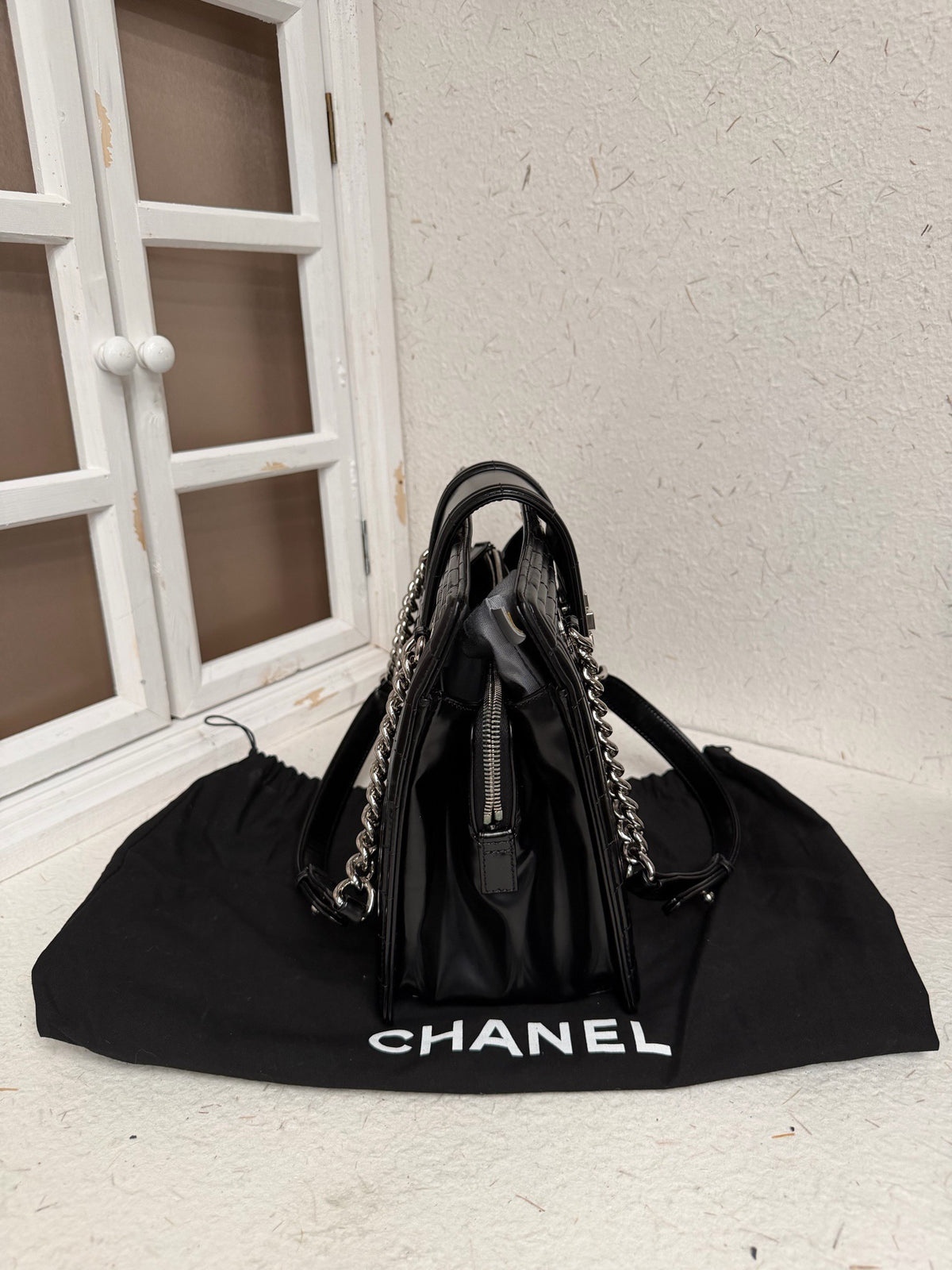 Chanel - Boy - Leather - Black