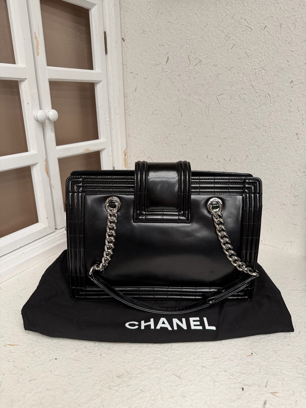 Chanel - Boy - Leather - Black