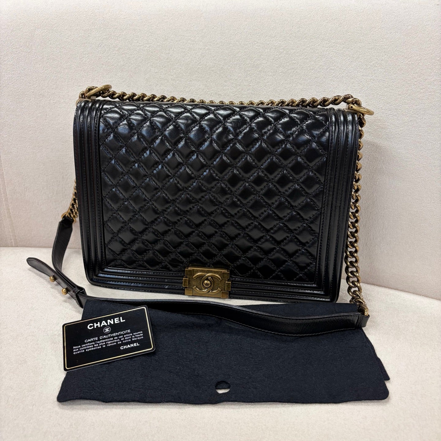 Chanel - Boy - Leather - Black - (large)