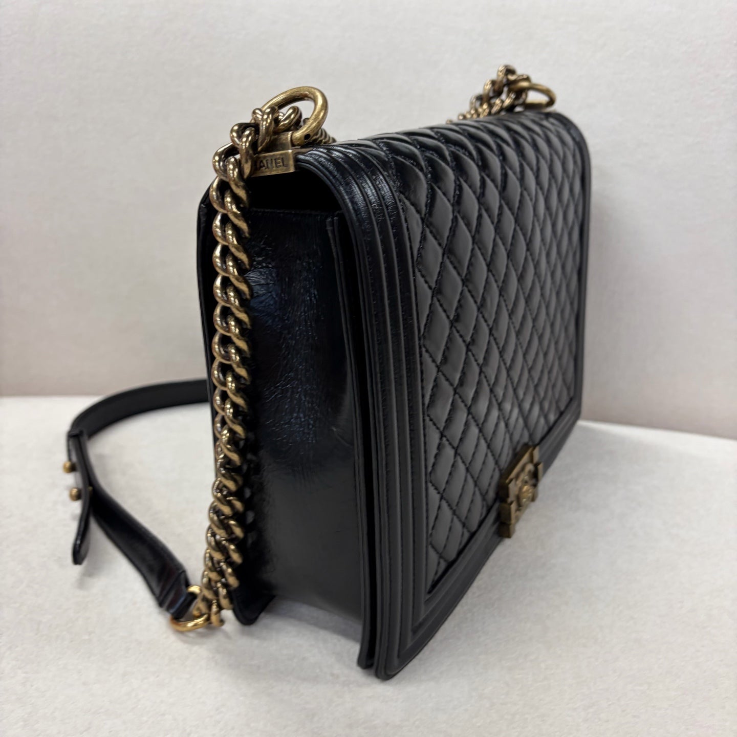 Chanel - Boy - Leather - Black - (large)