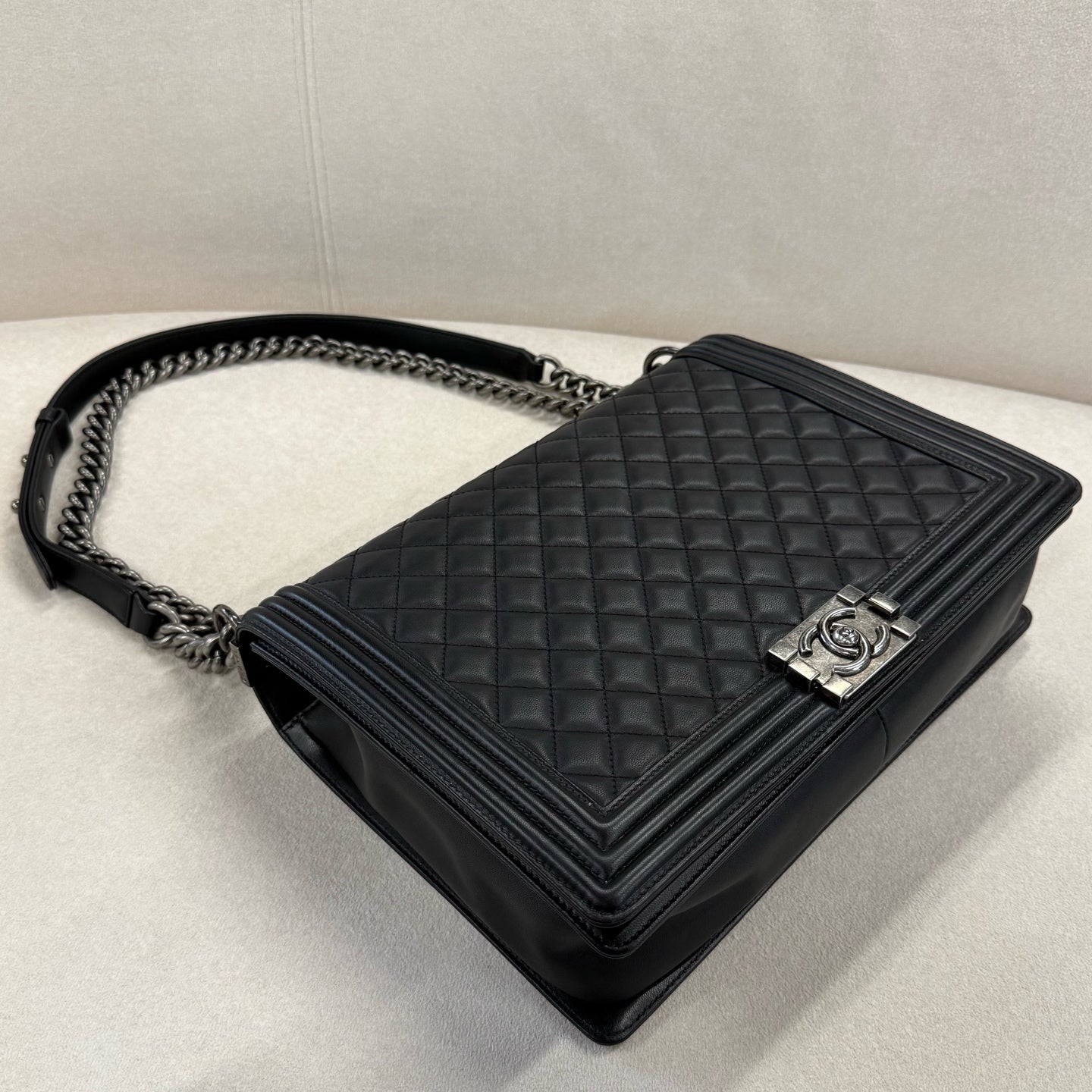 Chanel - Boy - Leather - Black - (large)