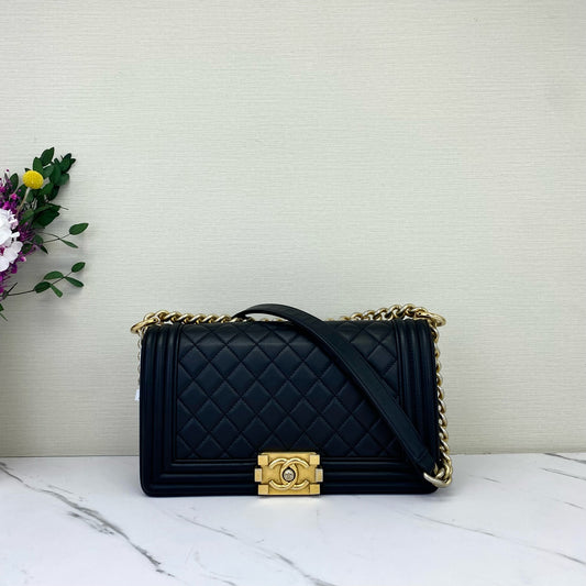 Chanel - Boy - Leather - Black - (Medium)