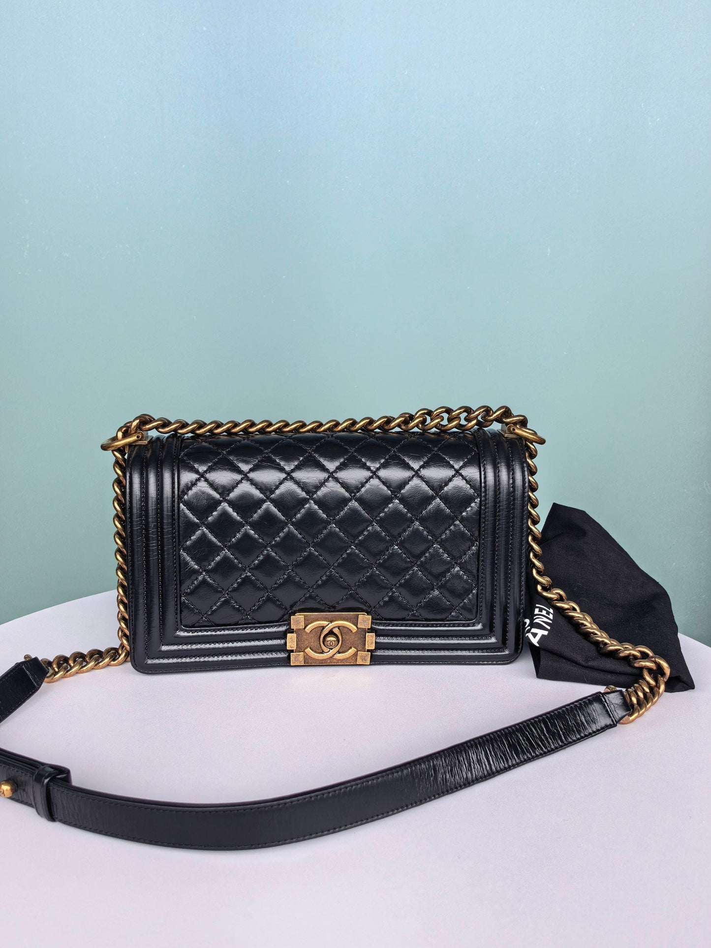 Chanel - Boy - Leather - Black - (medium)